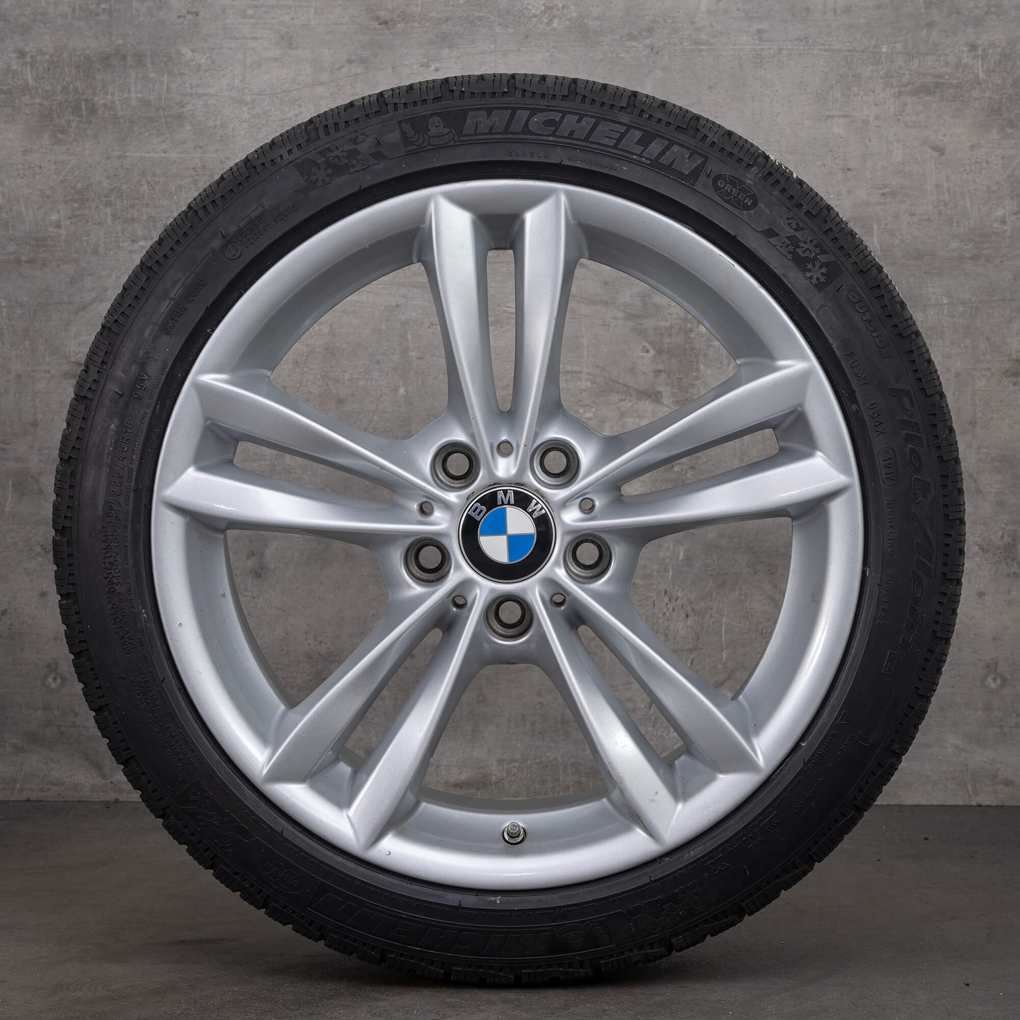 Cerchi BMW da 18 pollici serie 3 F30 F31 4 F32 F33 658 pneumatici invernali