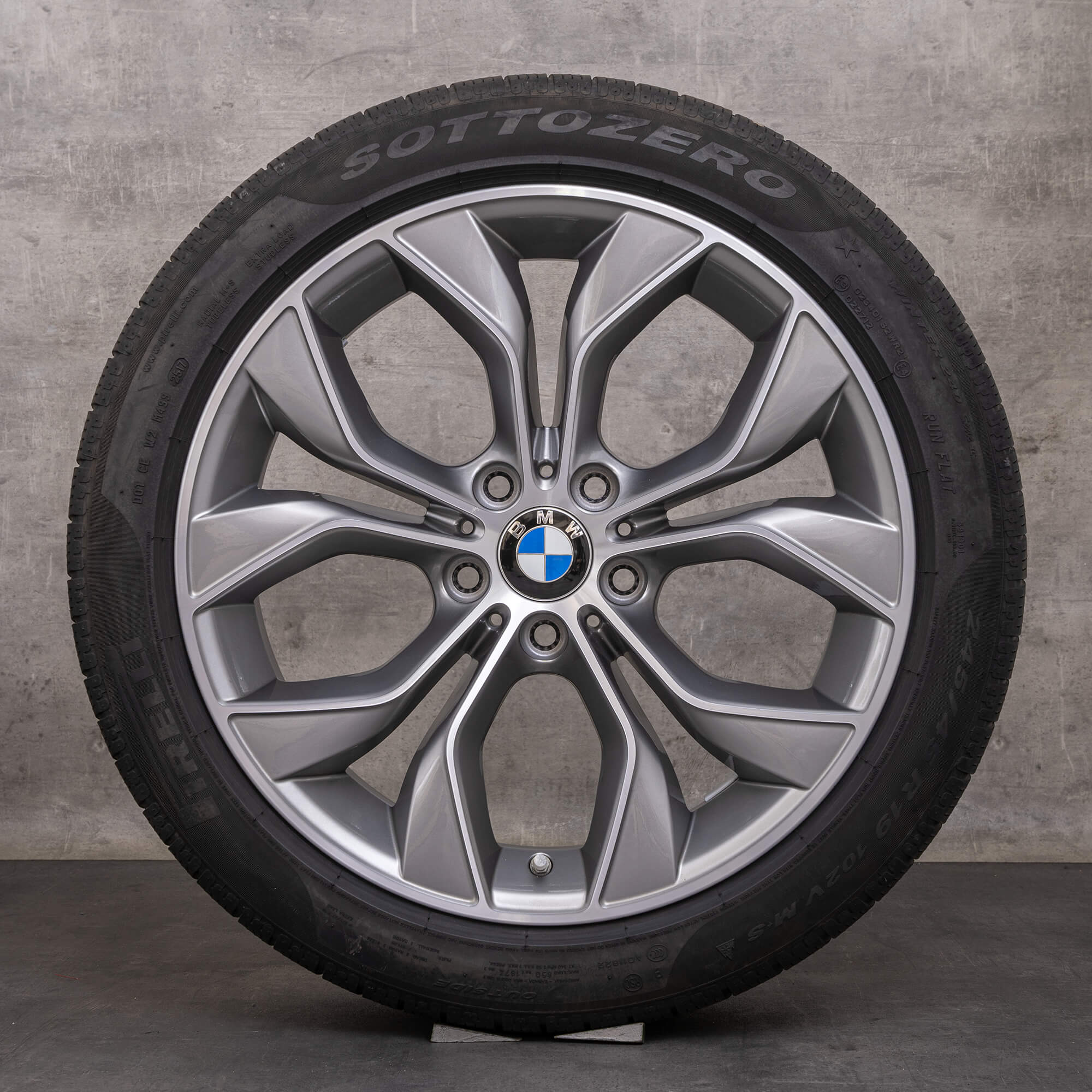 よね　BMW X3(F25)/X4(F26)用R18 MAK その1 よね BMW X3(F25)/X4(F26)用R18 MAK その1 BMW Winterkompletträder X3