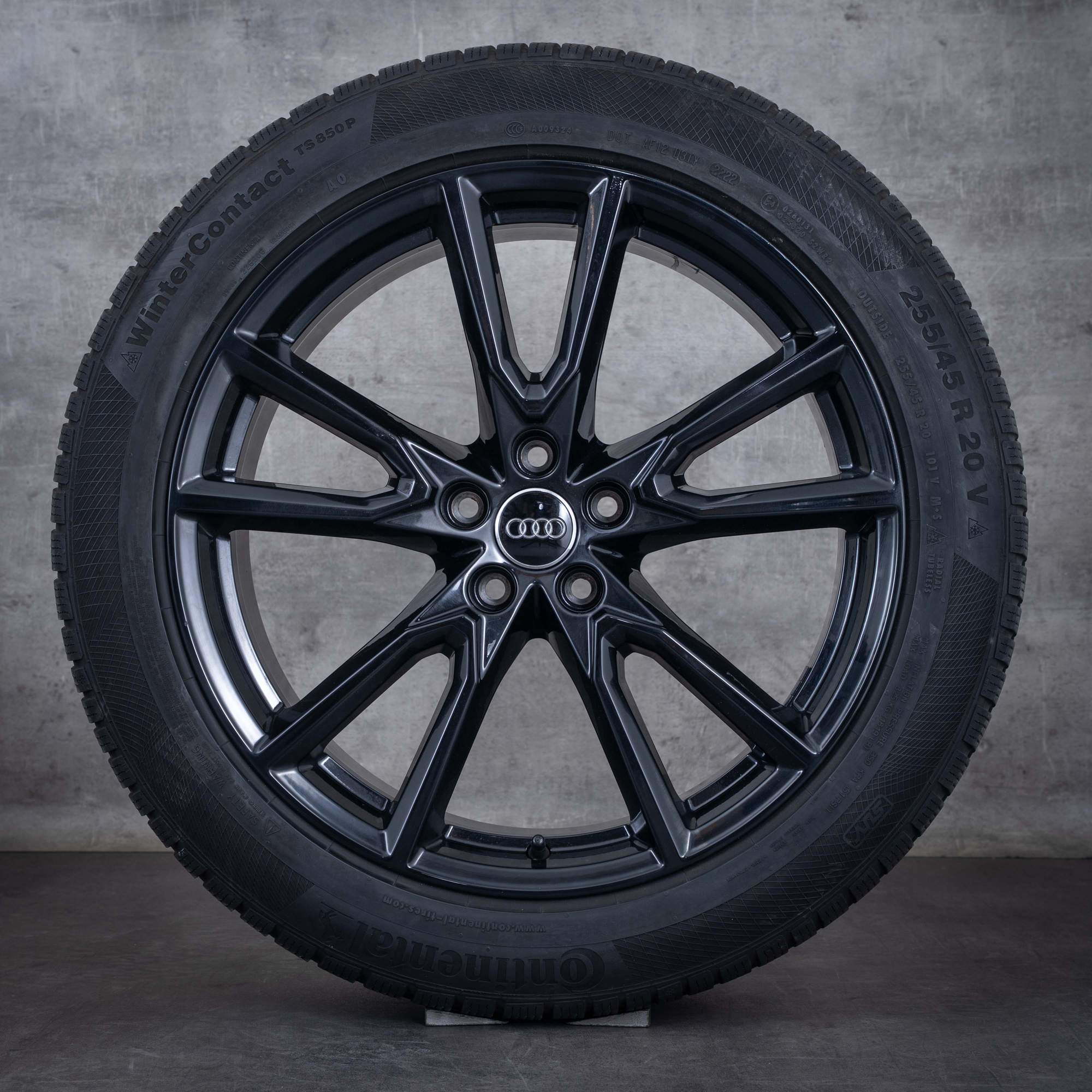 Alkuperäiset Audi Q5 SQ5 talvirenkaat 20 tuuman FY-vanteet 80A071490A Vox Design musta kiiltävä musta.