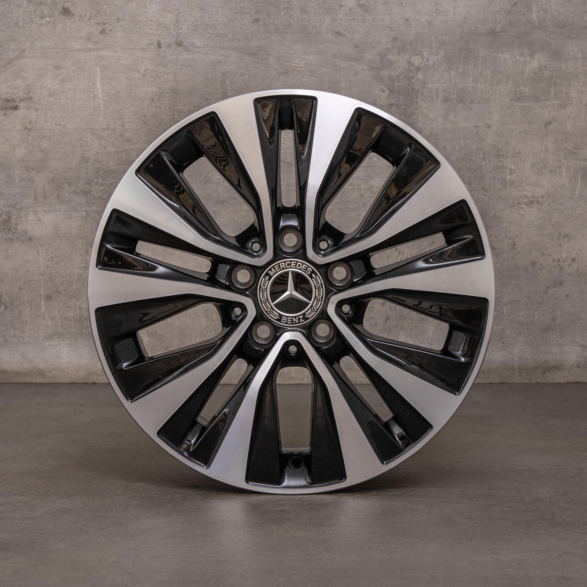 Originální disky kol Mercedes Benz třídy A B CLA 16 palců W177 V177 W247 X118 C118 A1774010000 černé lesklé soustružené