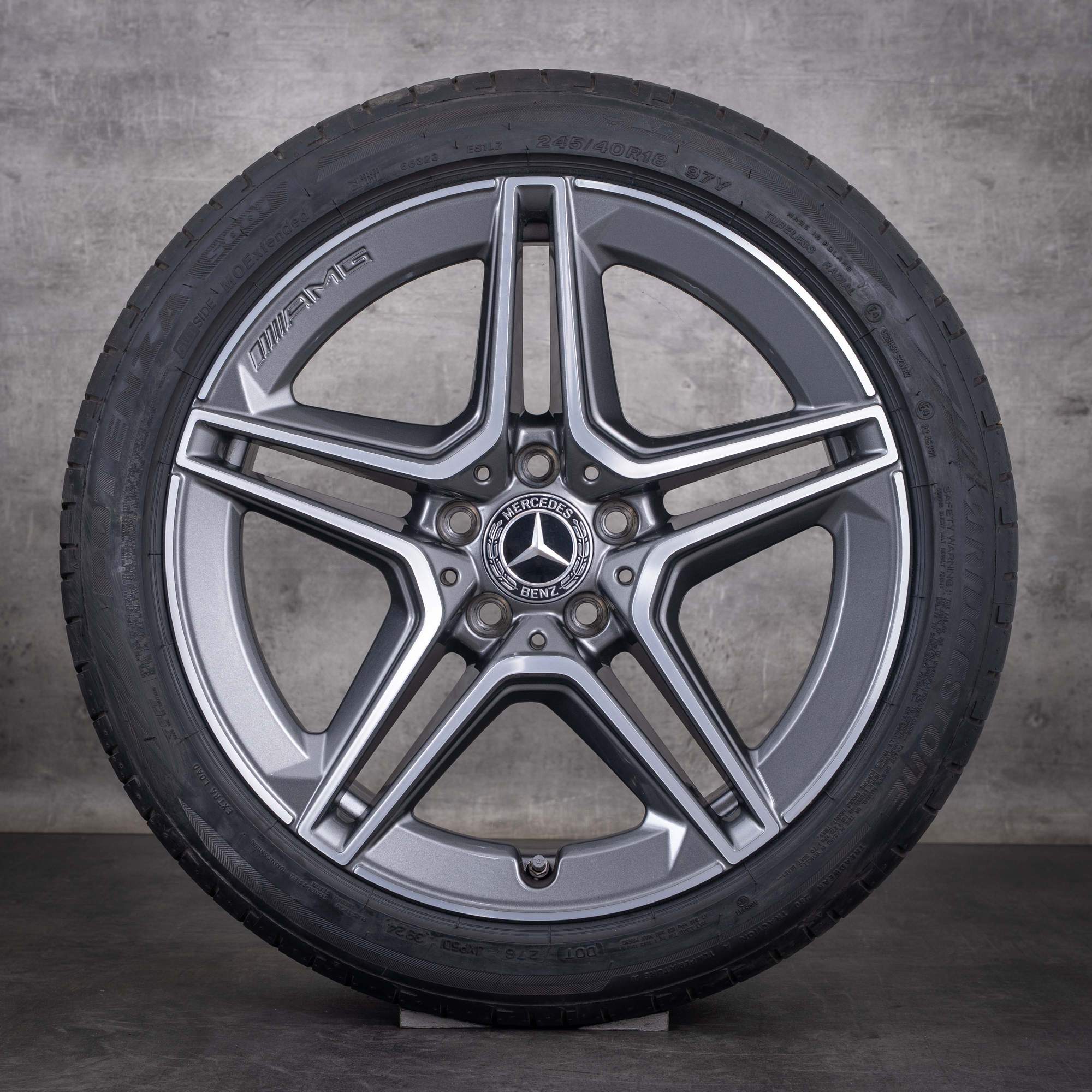 Original Mercedes-Benz C-Klass AMG-fälgar 18 tum W205 S205 C205 A205 sommarhjul A2054019500 A2054019600 himalaya grey, frontpolerade