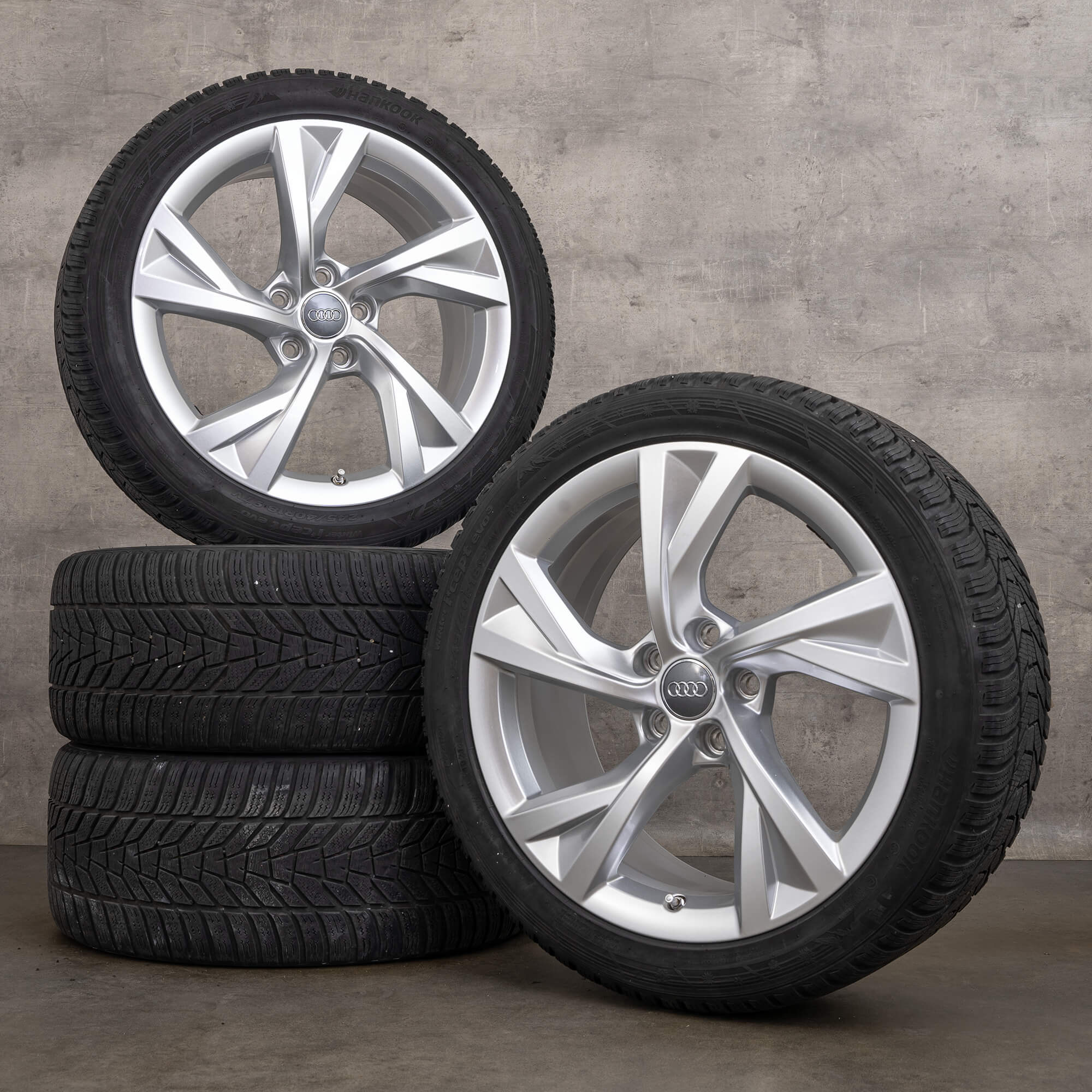 AUDI A4 B9.5 8W 純正 18インチ ホイール スタッドレス　洗浄済 AUDI A4 B9.5 8W 純正 18インチ ホイール スタッドレス 洗浄済 WEDS 18