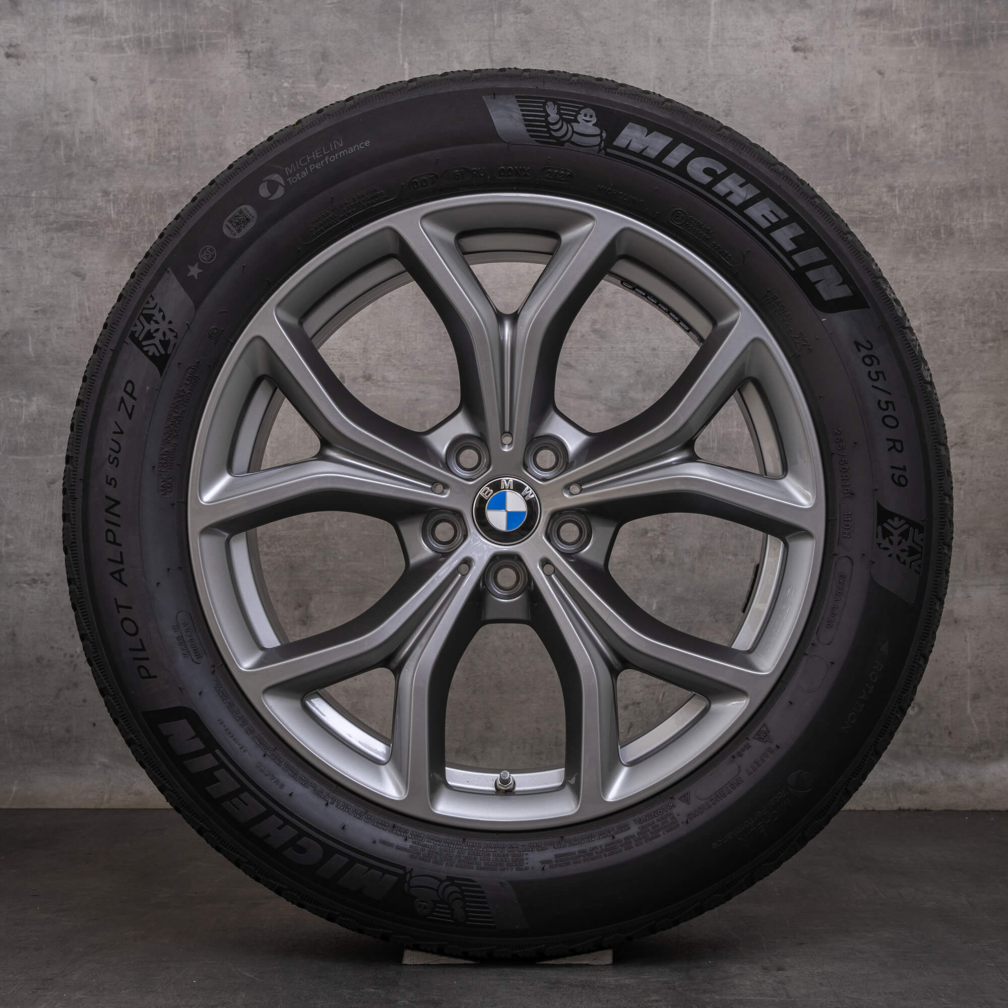 Jantes e pneus inverno originais BMW X5 X6 de 19 polegadas G05 G06 jantes 735 cinzento ferroso 6883752 NOVO