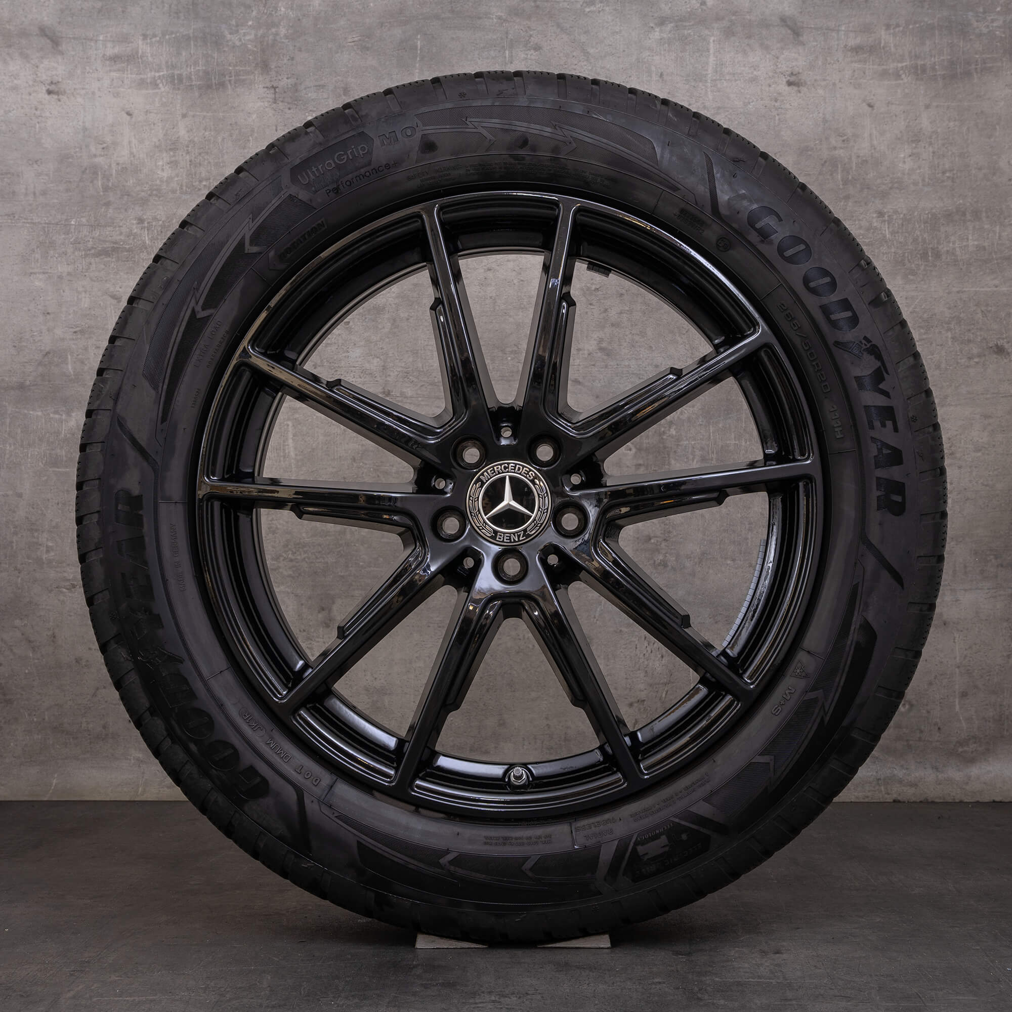 Original zimní pneu s disky Mercedes Benz EQS 20" X296 SUV ráfky na auto A2964010300 černé lesklé NOVÉ