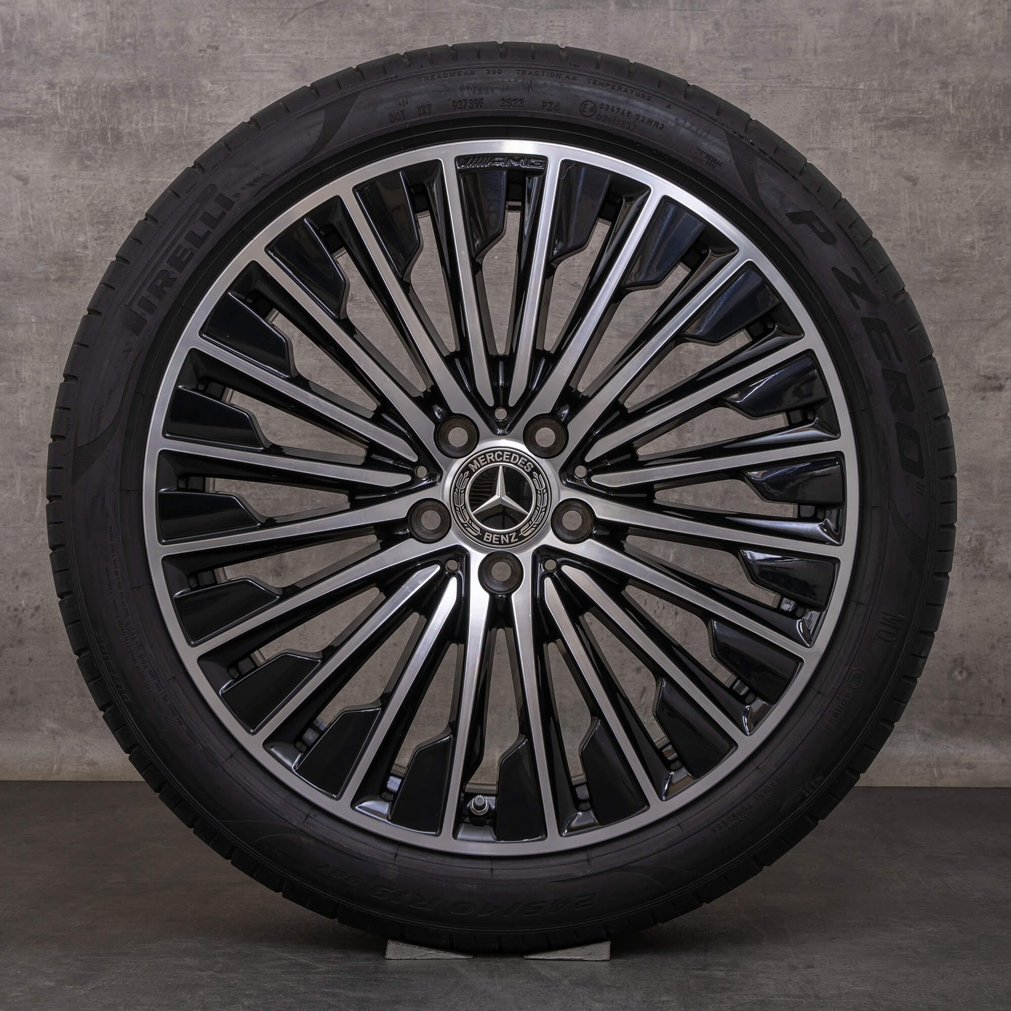 Original Mercedes Benz CLE AMG Winterräder 19 Zoll C236 A236 Felgen A2364011900 A2364012000 schwarz glanzgedreht