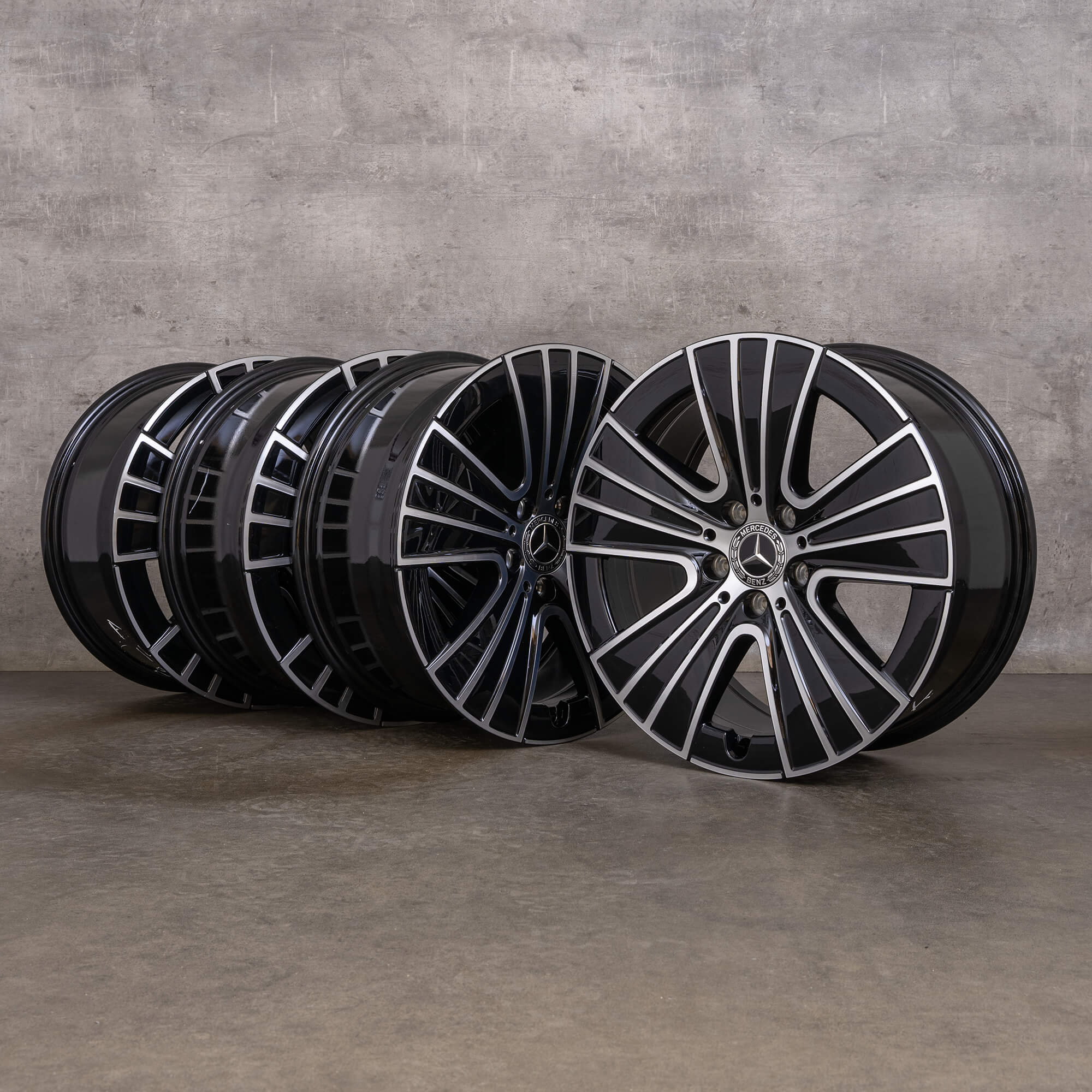 Originele Mercedes E-Klasse velgen 18 inch W214 S214 A2144012800 zwart hoogglans gedraaid NIEUW