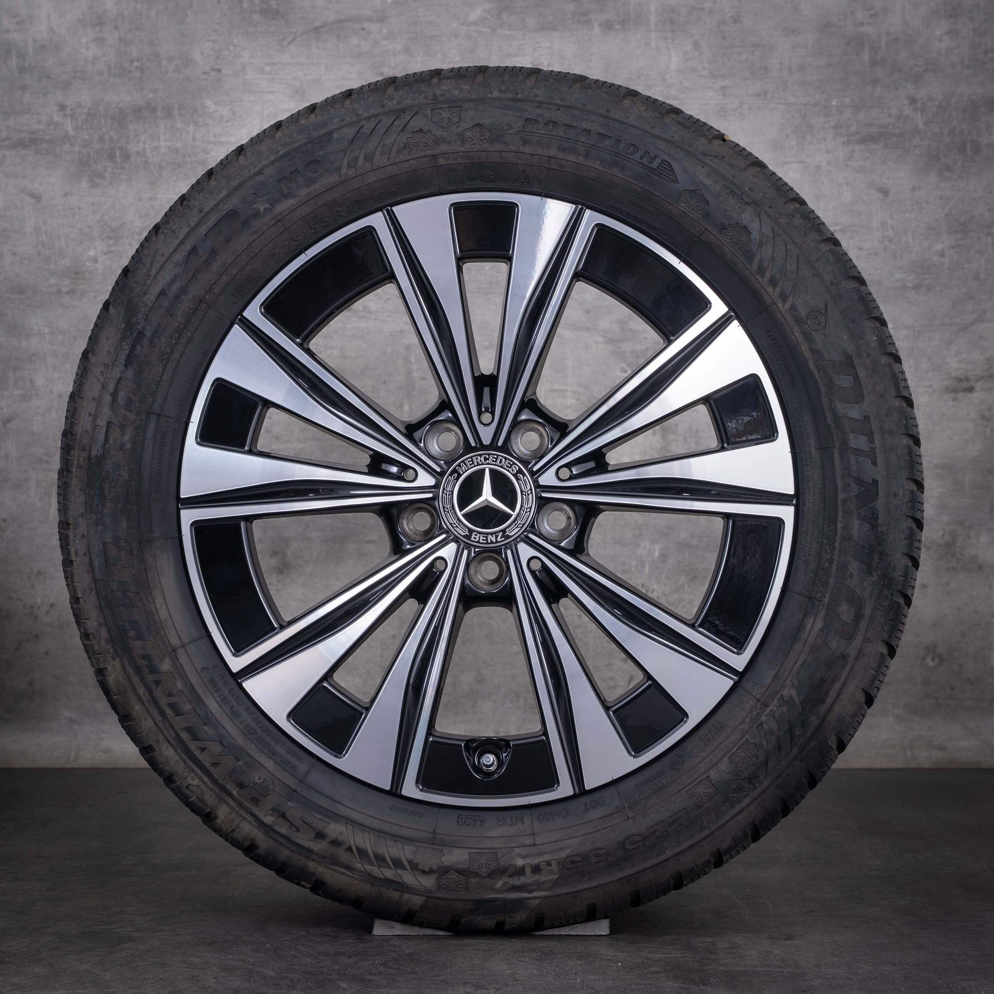Oryginalne koła zimowe do Mercedesa Benz Klasy C 17 cali felgi All-Terrain X206 nr kat. A2064013900 czarne z efektem diamond cut
