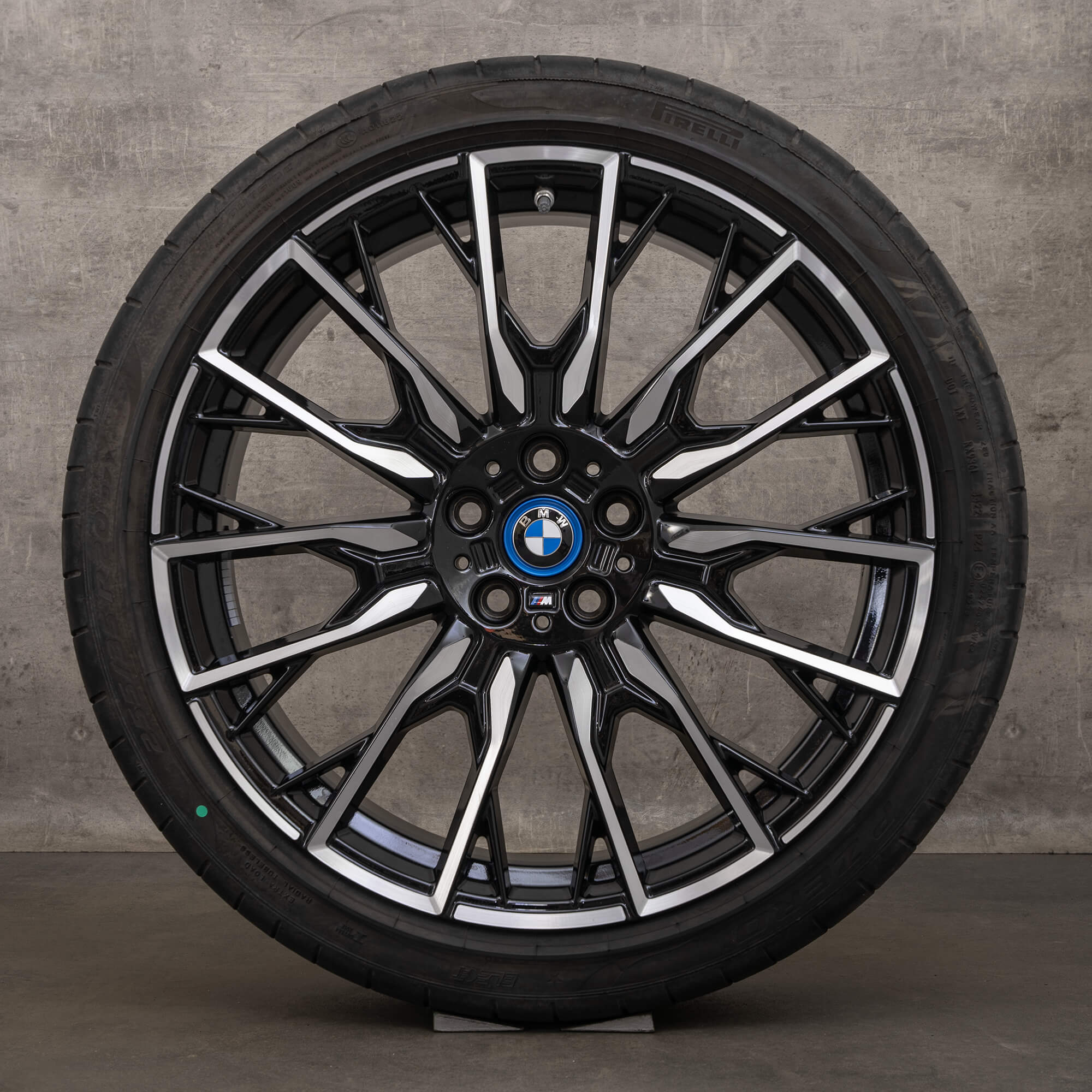 Original BMW i4 G26 20 tums sommardäck fälgar 868 M 5A130F0 5A130F3 svart