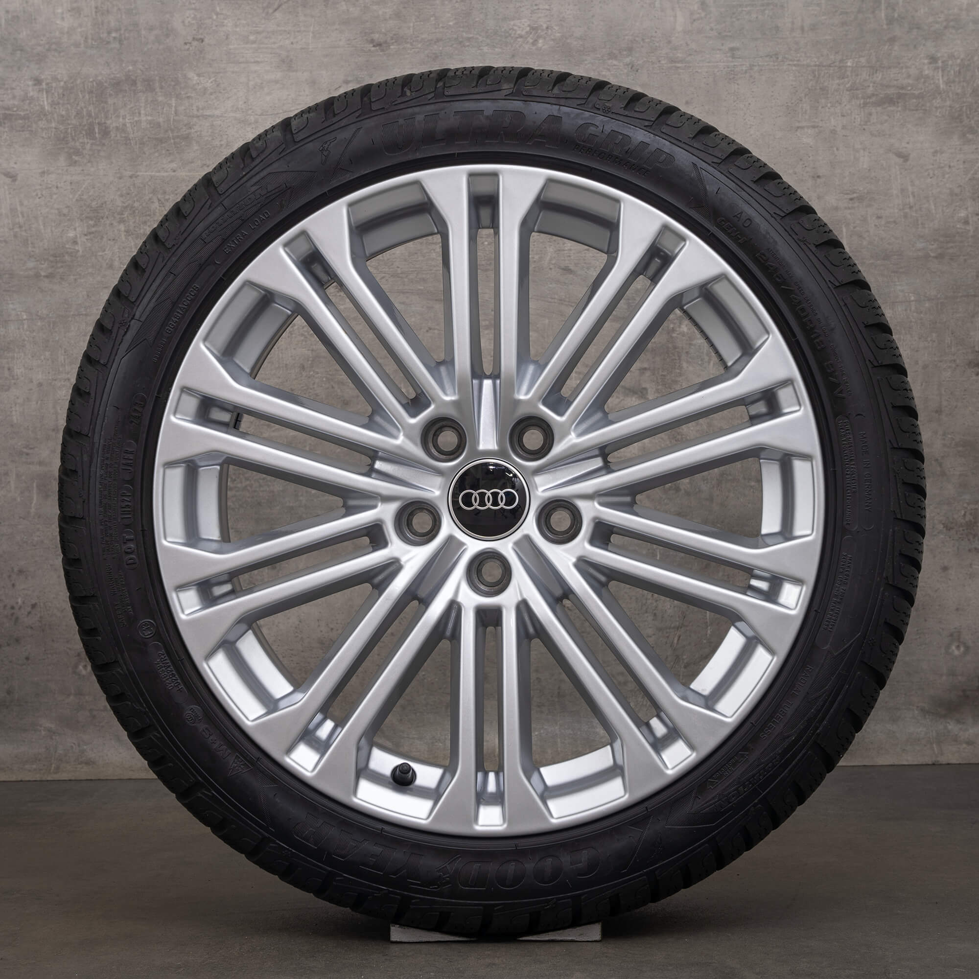 OEM Audi A5 S5 18 inch F5 8W B9 rims winter tires 8W0601025EE