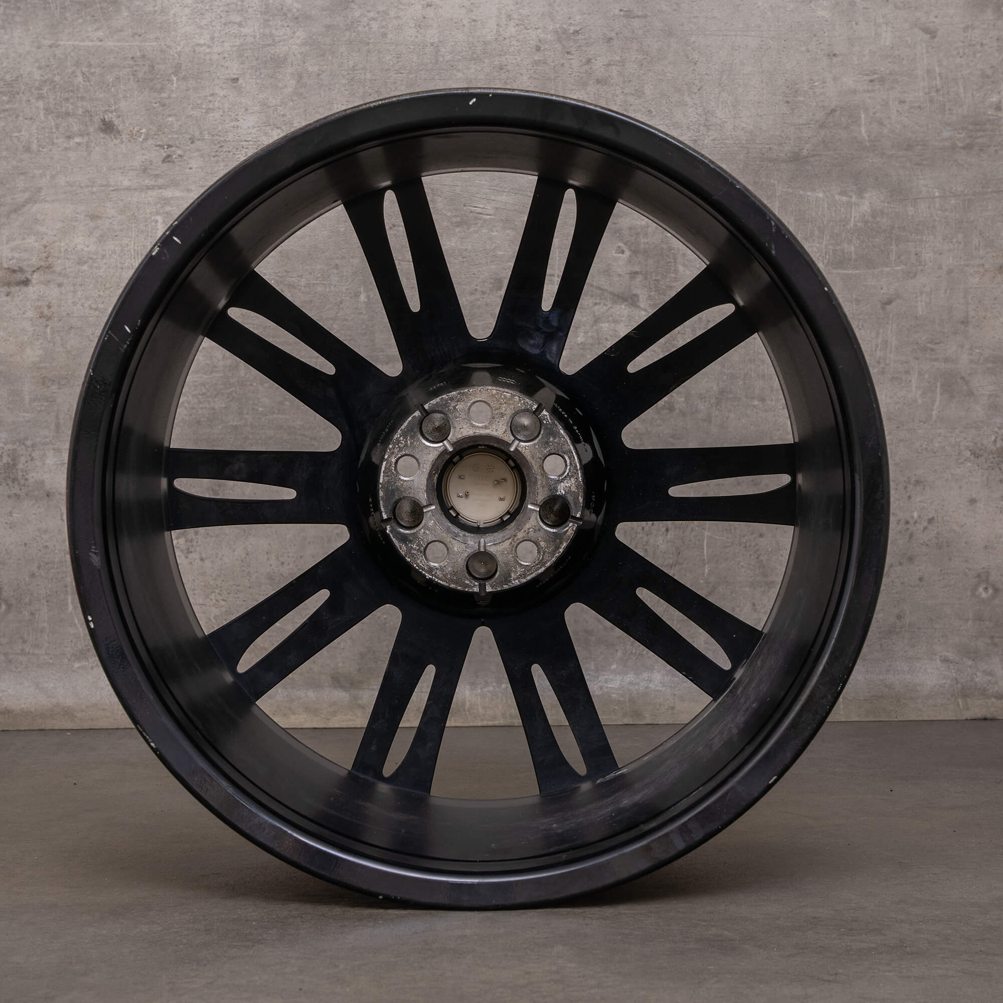 Original Audi A8 S8 Felge 20 Zoll 4H 4N 4H0601025AG schwarz mit roten Rand