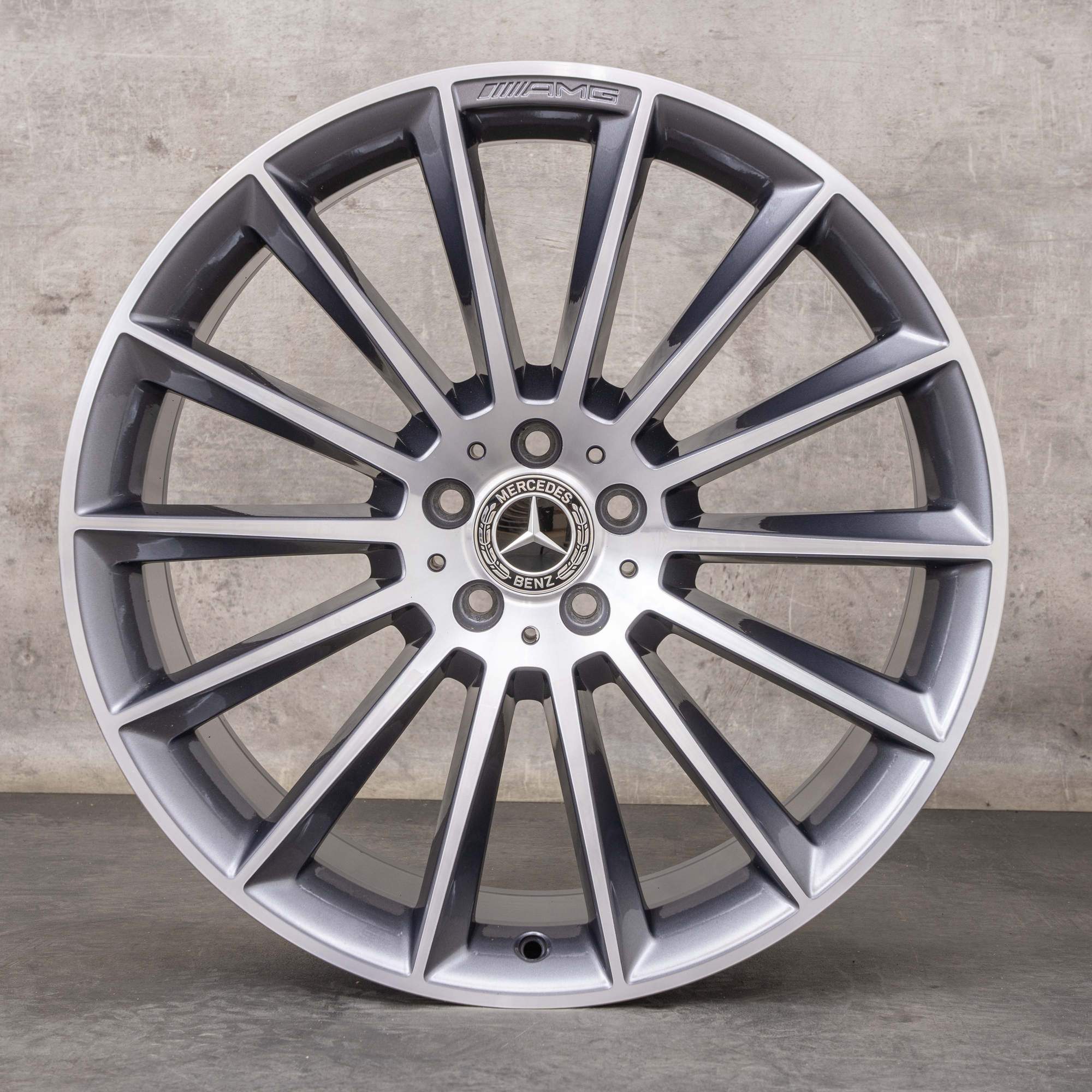 Oryginalne koła zimowe Mercedes Benz GLE AMG 21 cali W167 V167 Felgi A1674013400 A1674013500 himalaya grey Polerowane