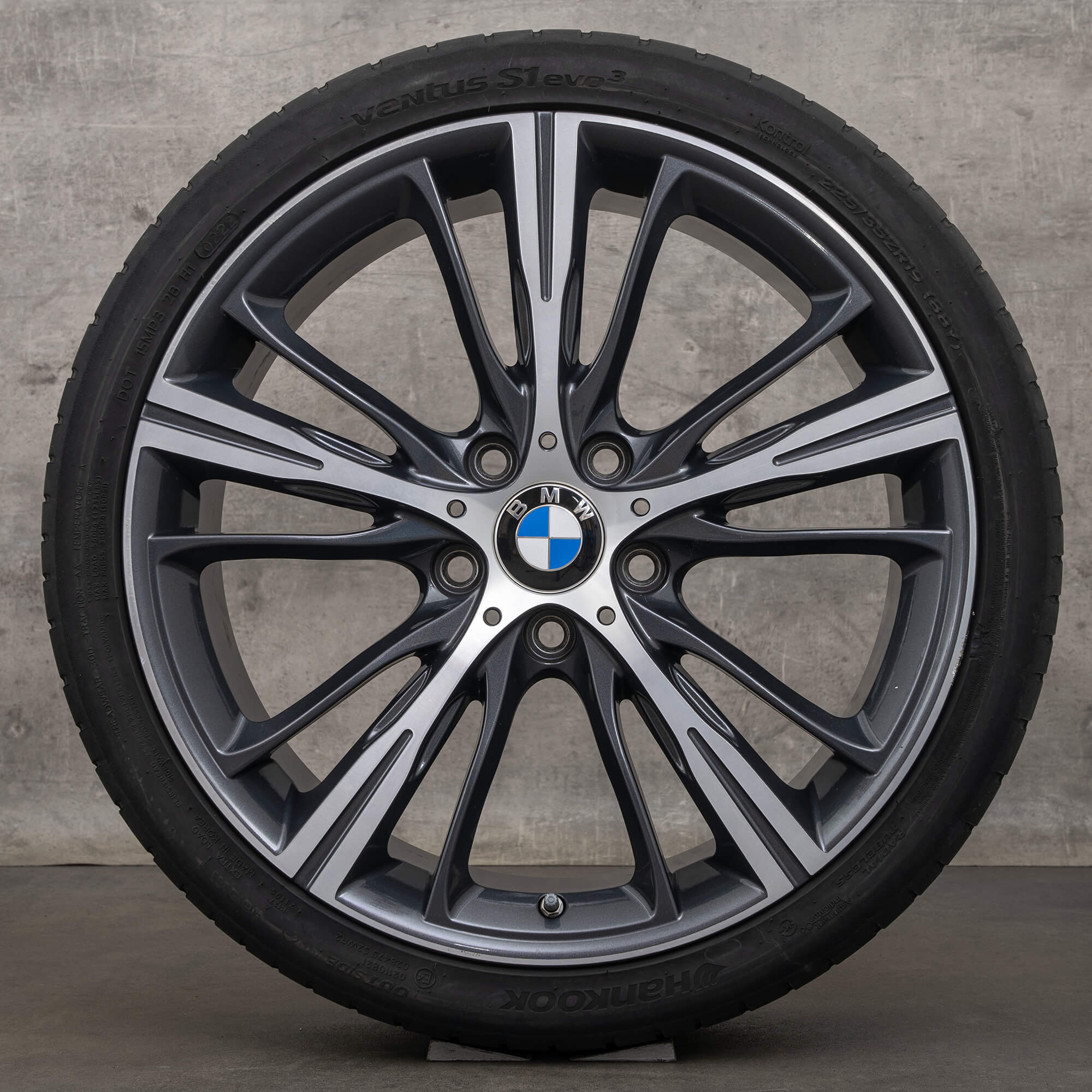 BMW 1er F20 F21 2er F22 F23 Sommerräder 19 Zoll Felgen 660 Sommerreifen