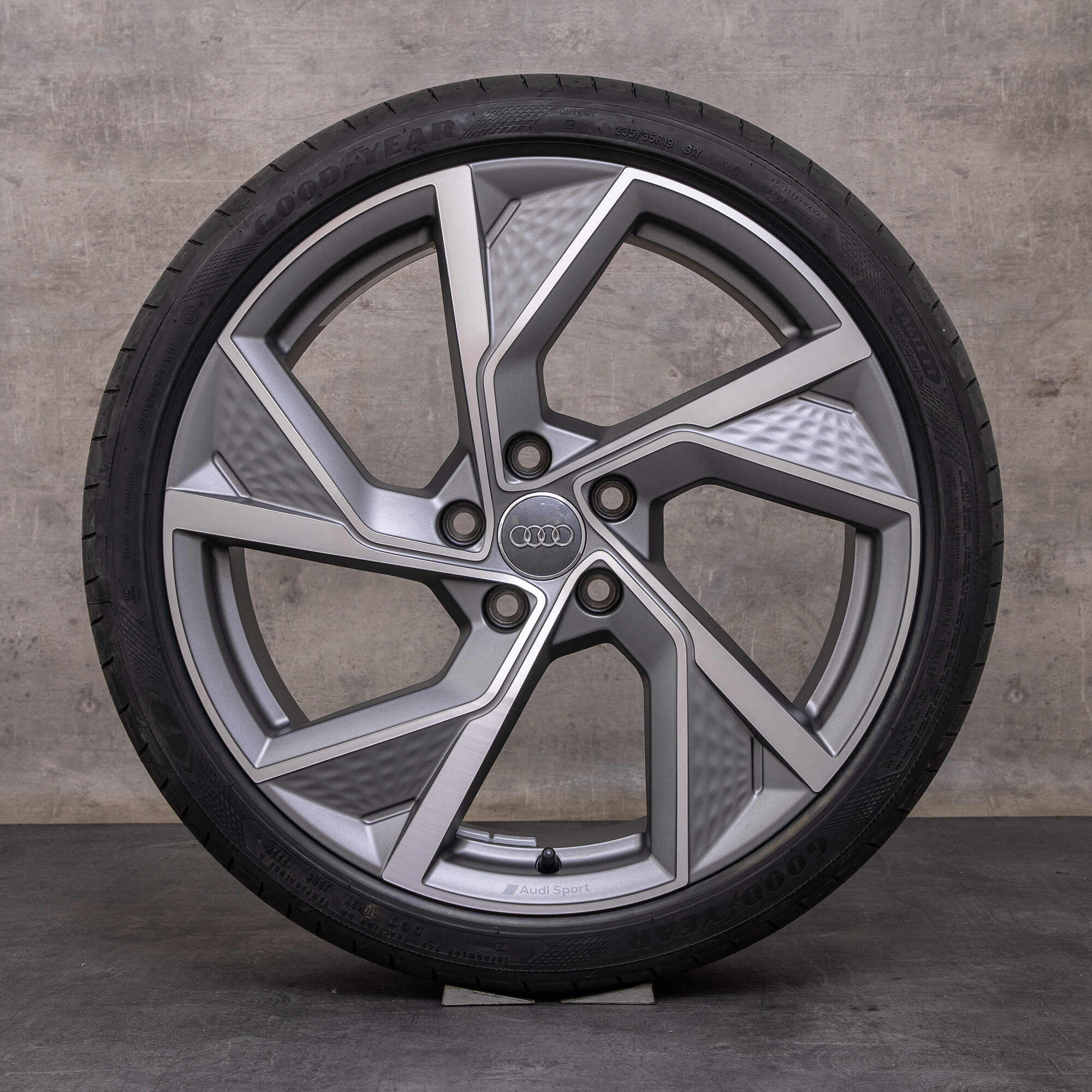 Genuine Audi A3 S3 jante 19 inch 8Y 8V summer wheels 8Y0601025Q titan matt glossy turned