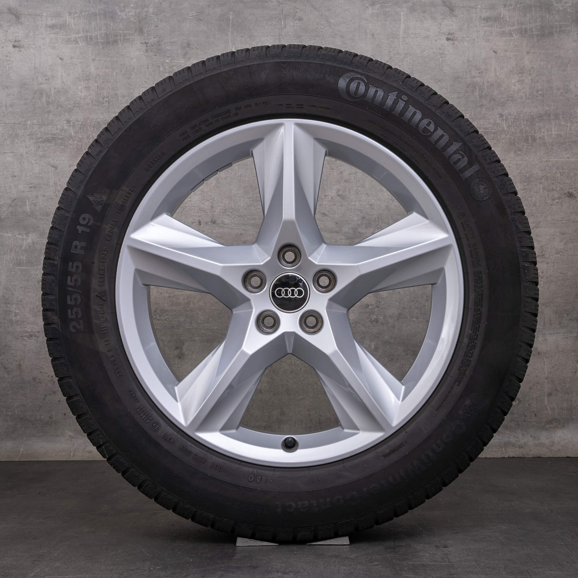 OEM Audi Q7 snow tire packages 19 inch 4M rims 4M0601025F silver glossy