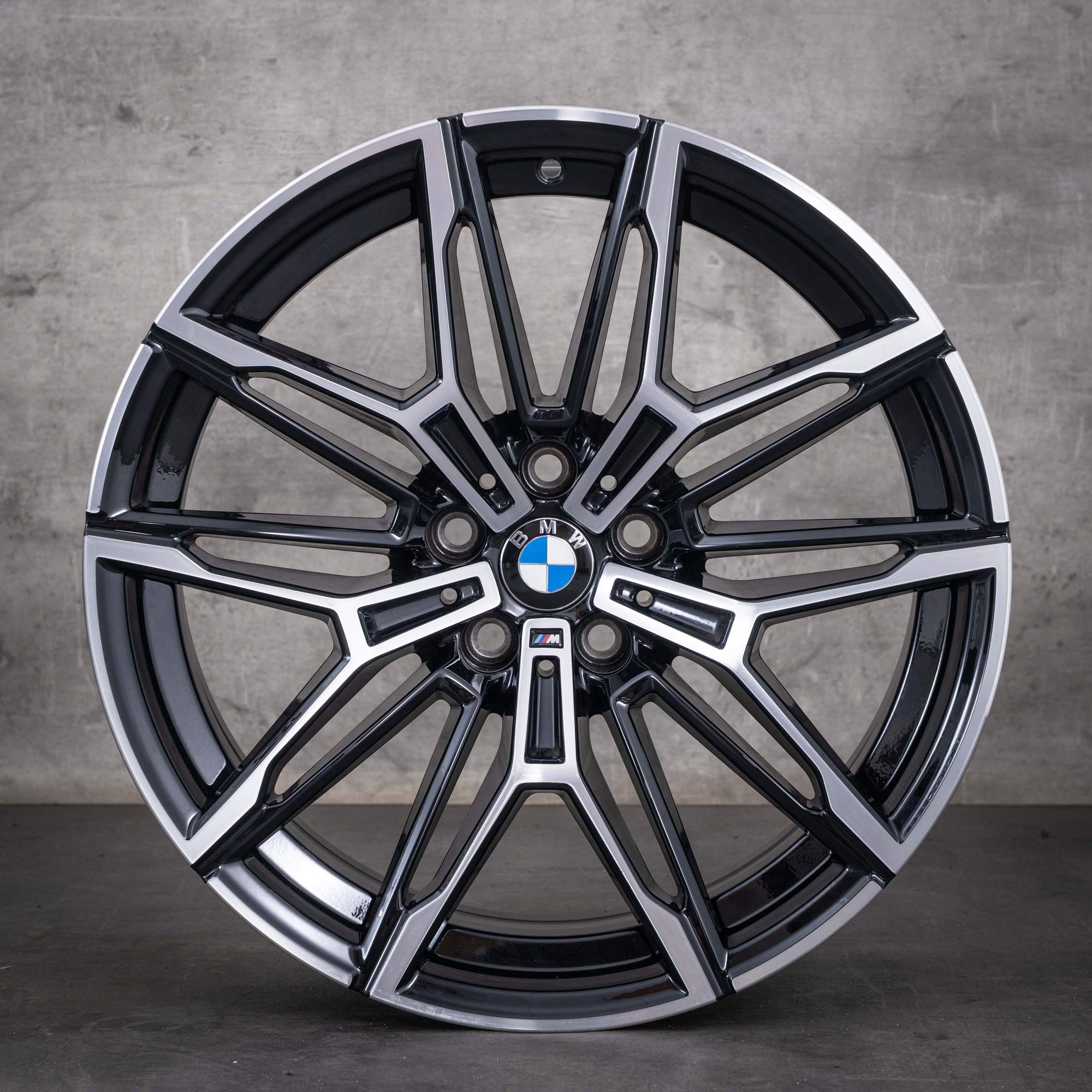 Oryginalne felgi BMW M2 M3 M4 19 20 cali G87 G80 G81 G82 G83 Styling 930 M 7882869 7882870 czarne diamond cut NOWE