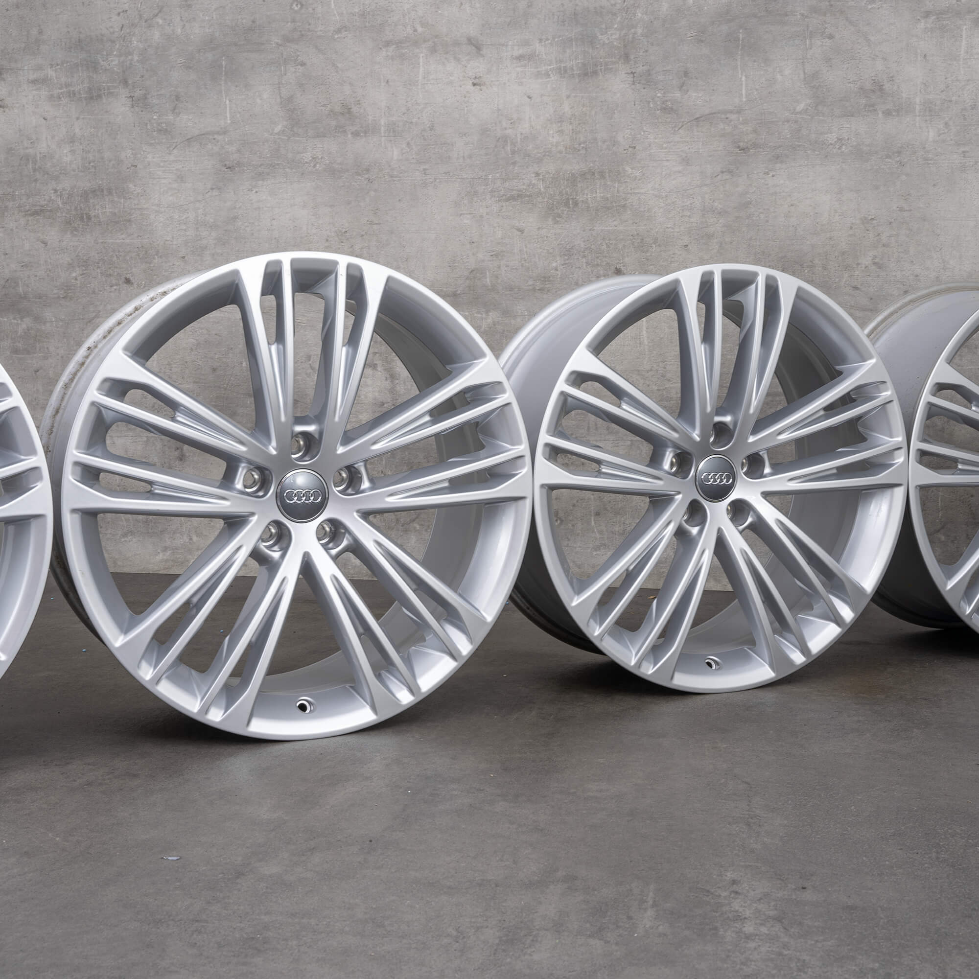 Original Audi Felgen 20 Zoll A7 S7 4K C8 Alufelgen 4K8601025F silber NEU