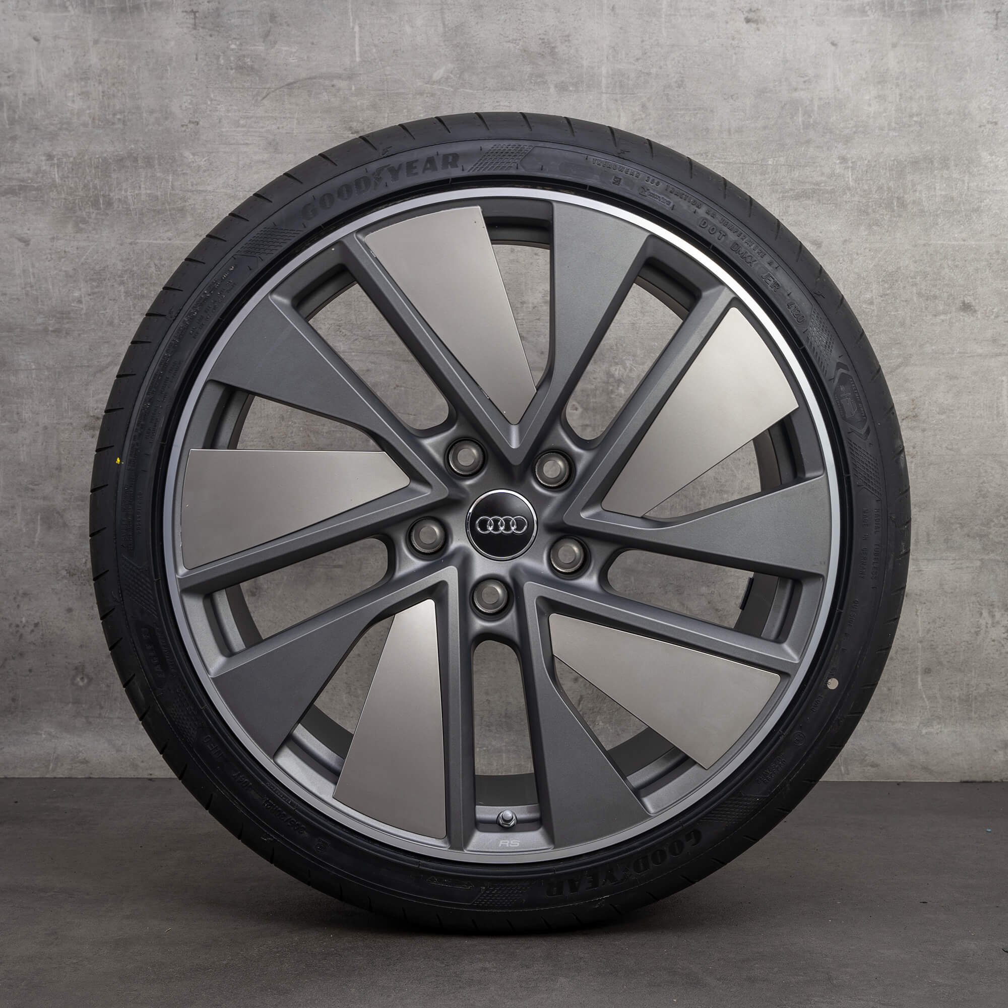 Audi 21 tommers felger e-tron GT RS FW trapesmodul sommerdekk sommerhjul NYHET