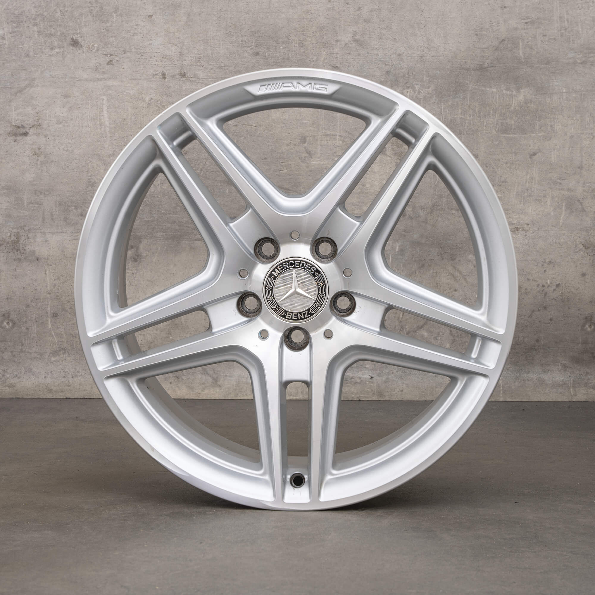 AMG Mercedes Benz C-Class W204 S204 C204 18 inch rims A2044014102 A2044014202