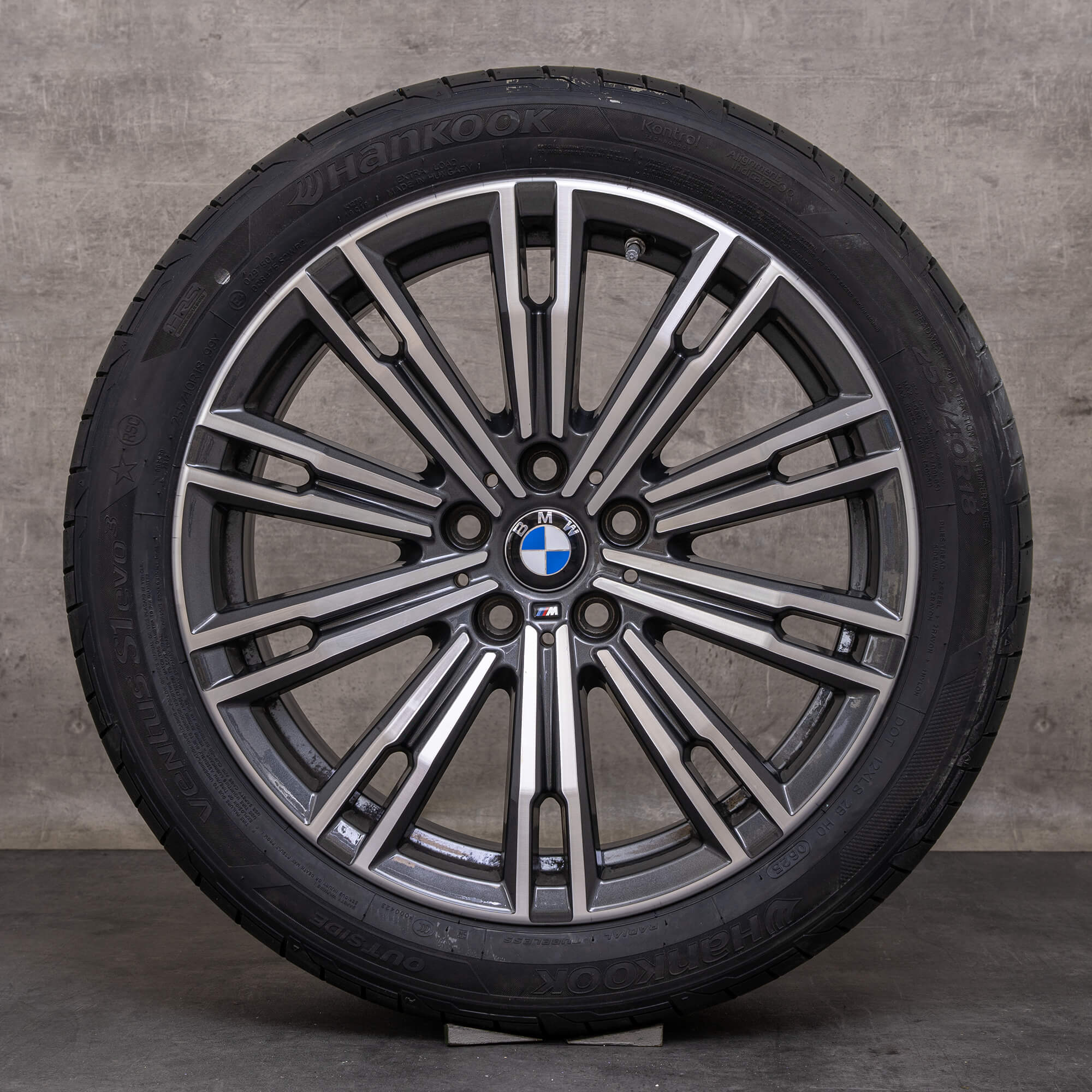 Original BMW 2 serie 3 4 llantas 18 pulgadas G42 G20 G21 G22 G23 de verano 790 M 8089890 8089891 órbita gris pulido delantero