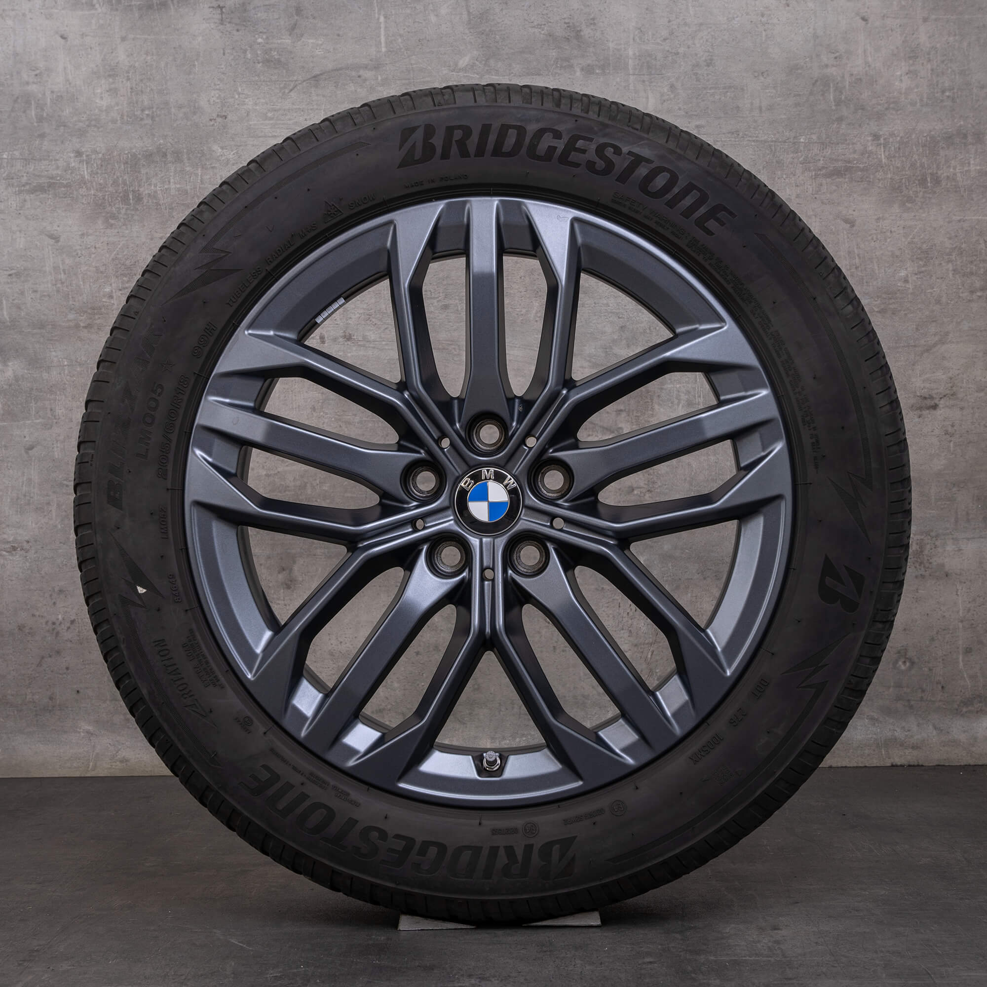 Original BMW X1 iX1 X2 iX2 Winterräder 18 Zoll U10 U11 Felgen  Styling 879 6898046 frozen gunmetal grey