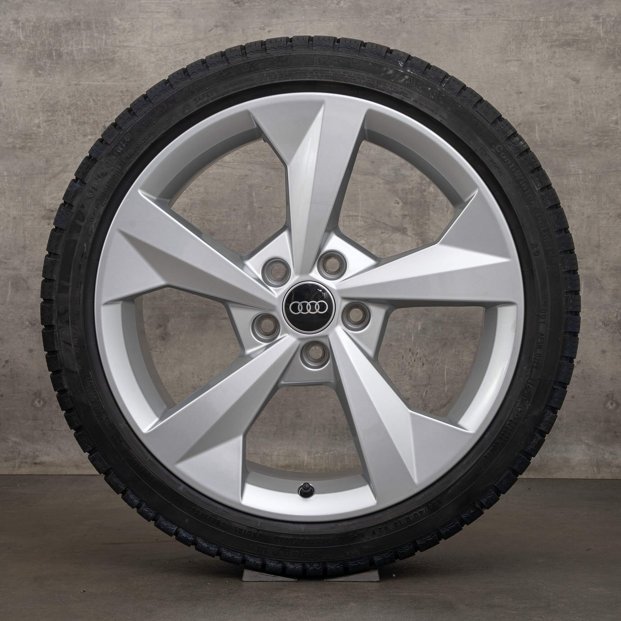 Genuine Audi A3 S3 jante de iarnă 18 inch 8Y 8V 8Y0601025J argintiu