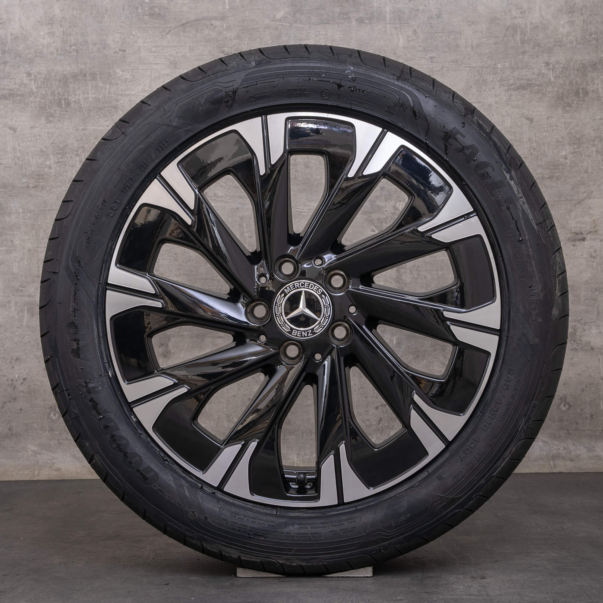 Oryginalne felgi Mercedes Benz EQV 18 cali W447 koła letnie A4484011500 czarne polerowane NOWE