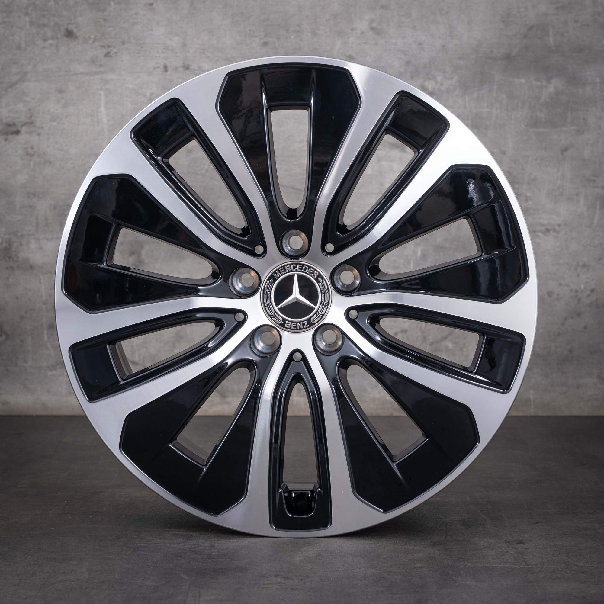 OEM Mercedes-Benz GLC X254 18inch rims A2544015100 Black diamond cut NEW