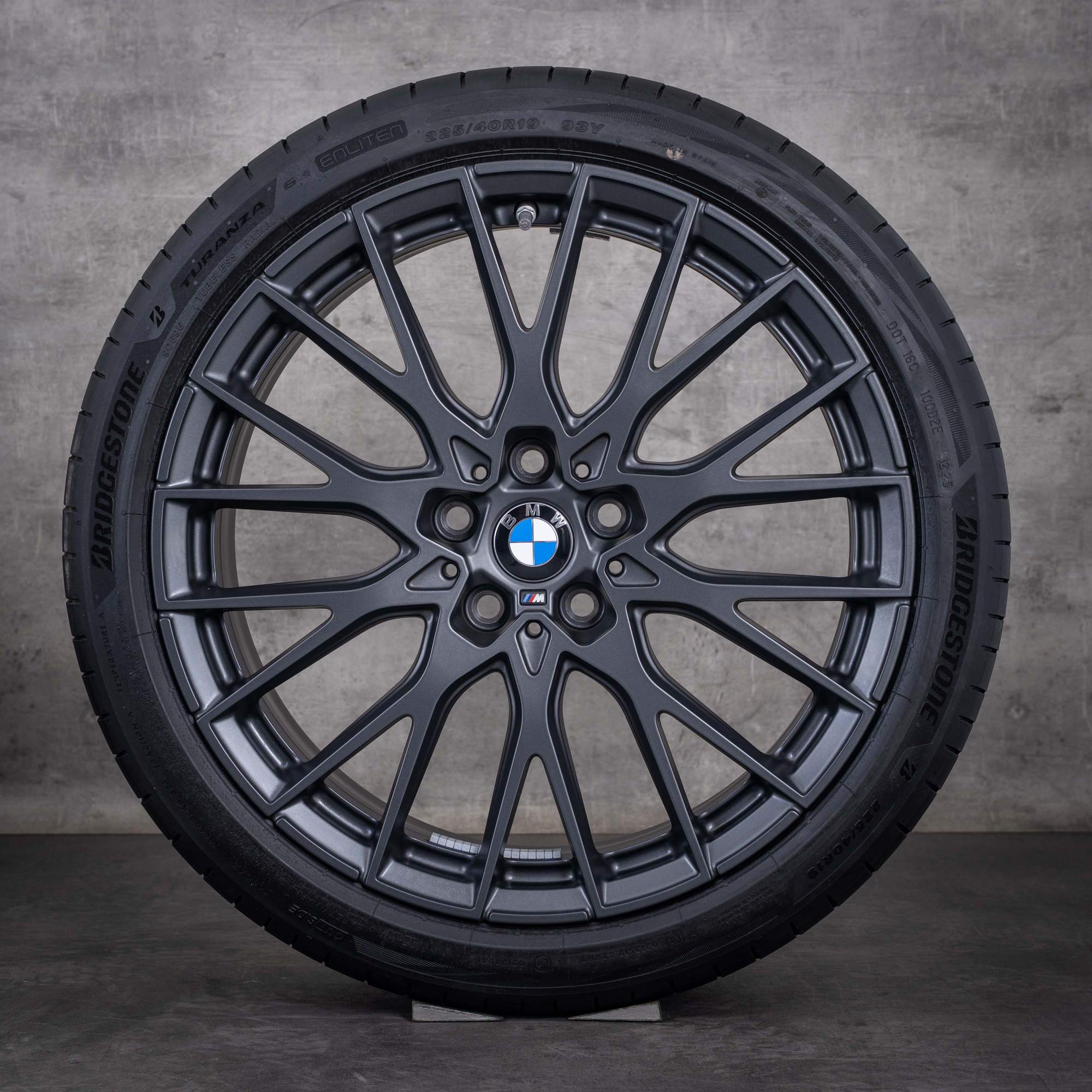 Oryginalne felgi BMW serii 1 i Serii 2 19 cali F70 F74 Gran Goupe opony letnie stylizacja 1085 M 5A917C3 matowa czerń „midnight grey” NOWE