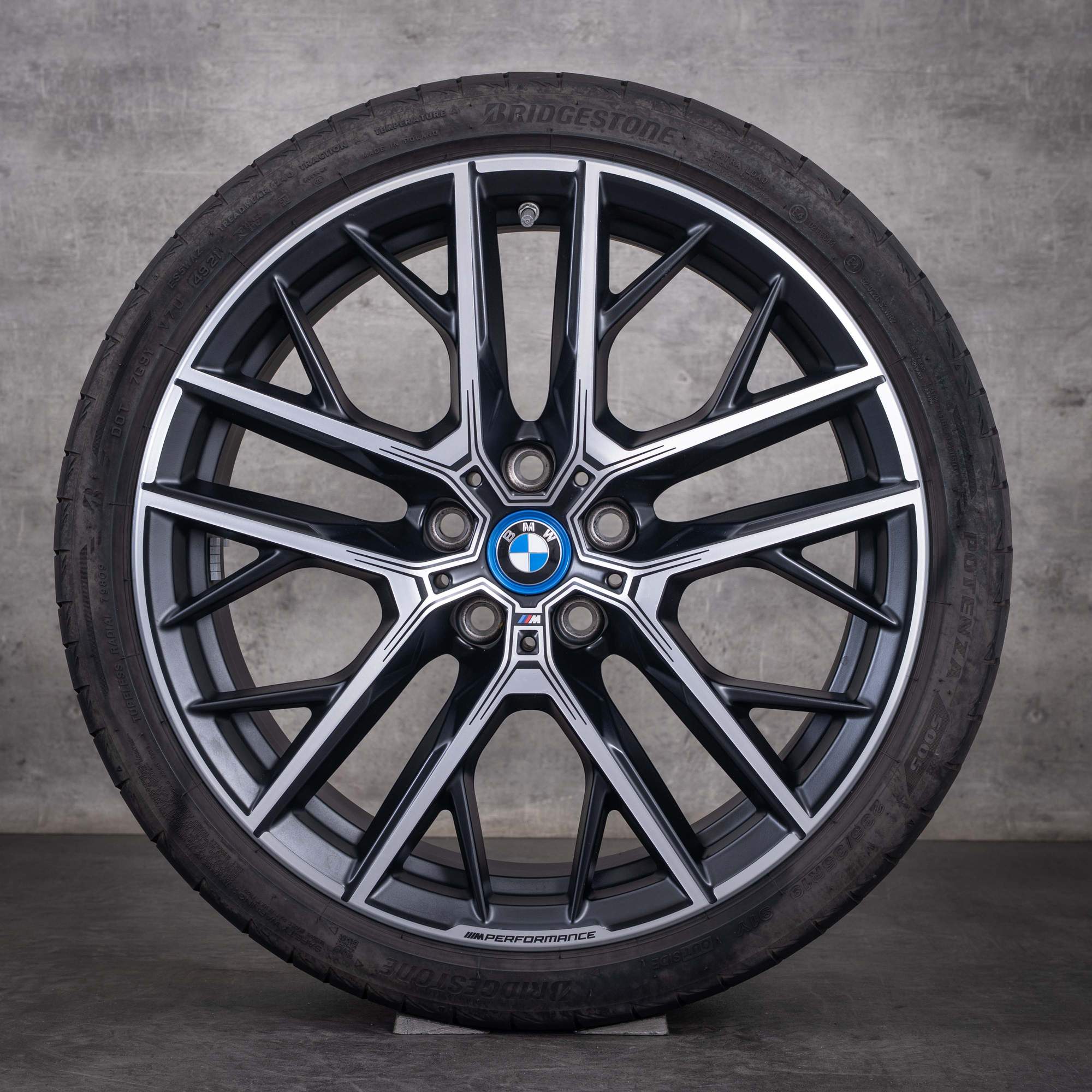 Original BMW 1er 2er Sommerräder 19 Zoll F40 F44 Gran Coupe Felgen Styling 555 M 6856093 schwarz matt glanzgedreht