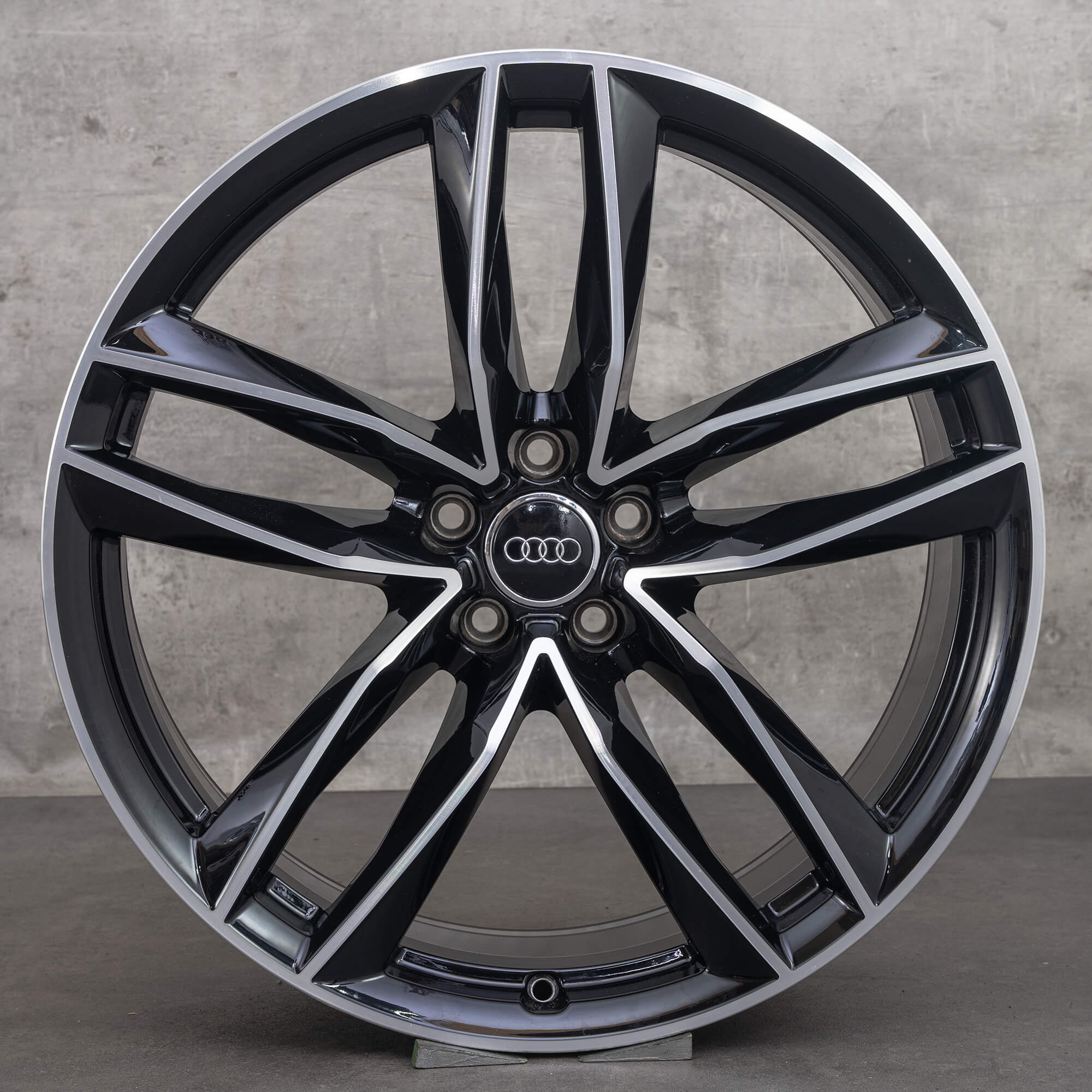 Audi 21 tums fälgar RS6 4G C7 aluminiumfälgar S line 4G0601025CG 9,5 x ET 25
