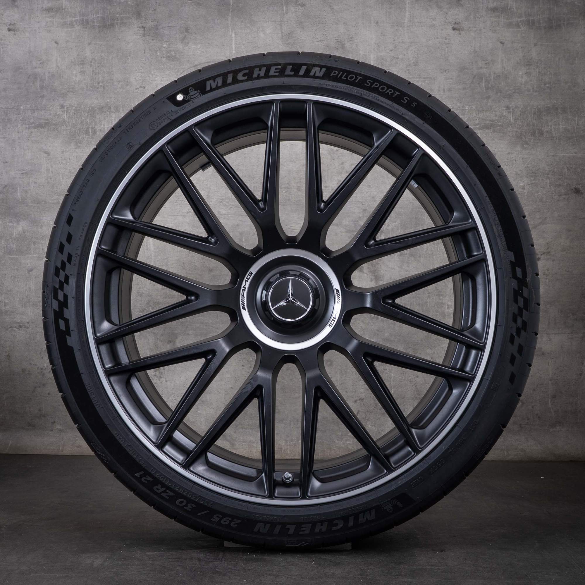 Originale Mercedes-Benz AMG GT-felger 21 tommer C192 sommerhjul A1924011900 A1924012000 matt svart, frontpolert