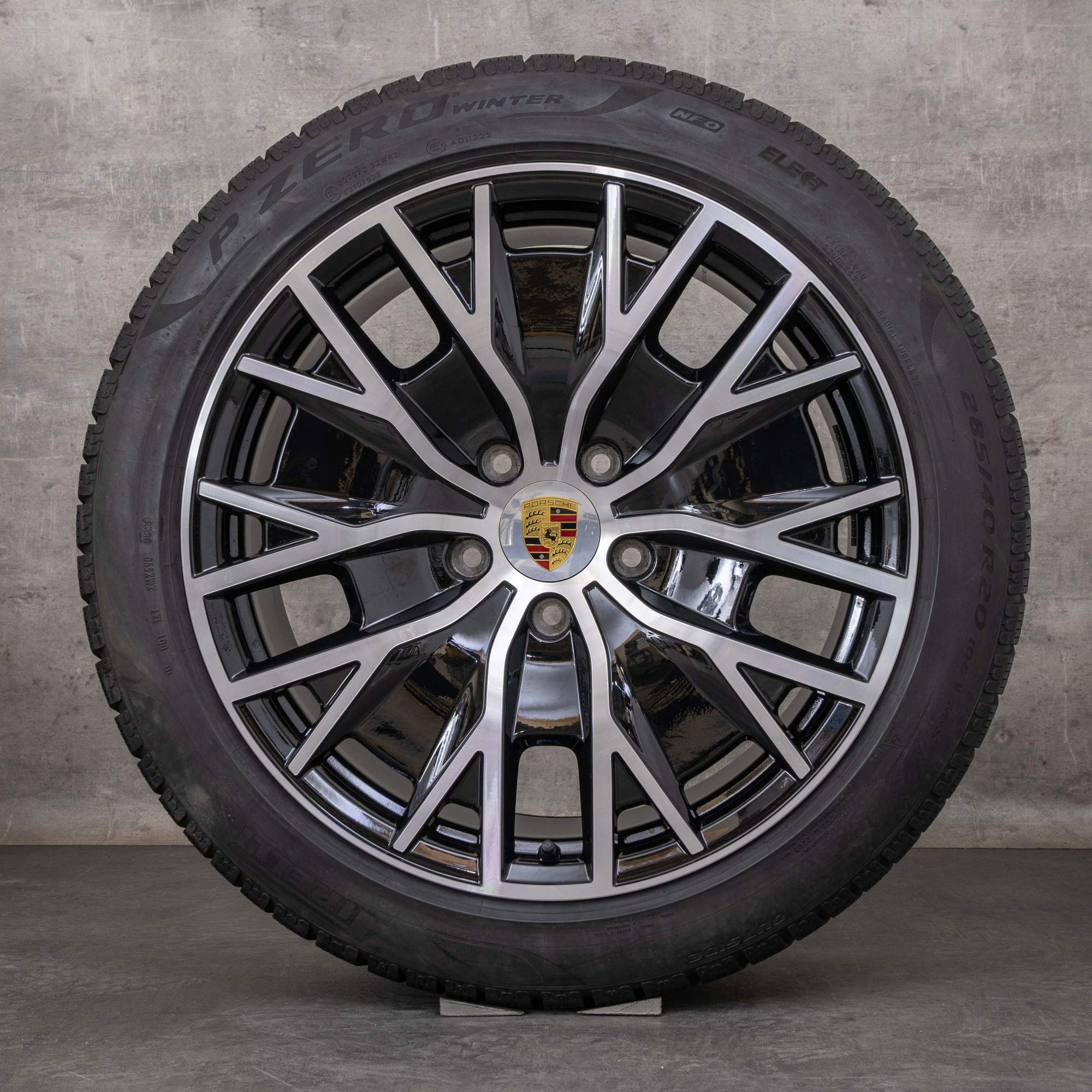 Original Porsche Taycan Winterräder 20 Zoll 9J1 I Felgen 9J1073600F Turbo S Aero schwarz glanzgedreht