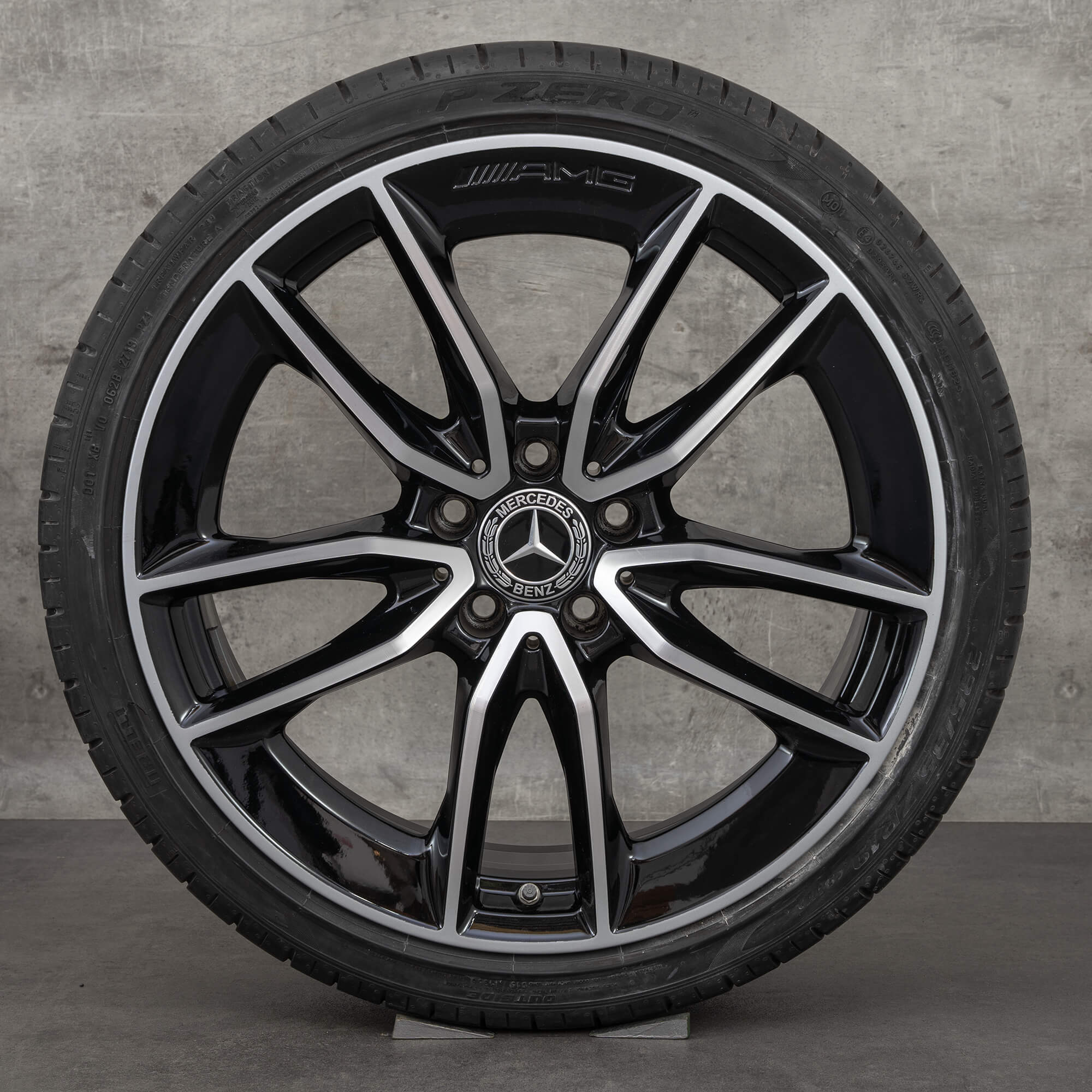 19 palcové ráfky Mercedes Benz Třída A A35 AMG W177 letni pneumatiky alu kola NOVÉ