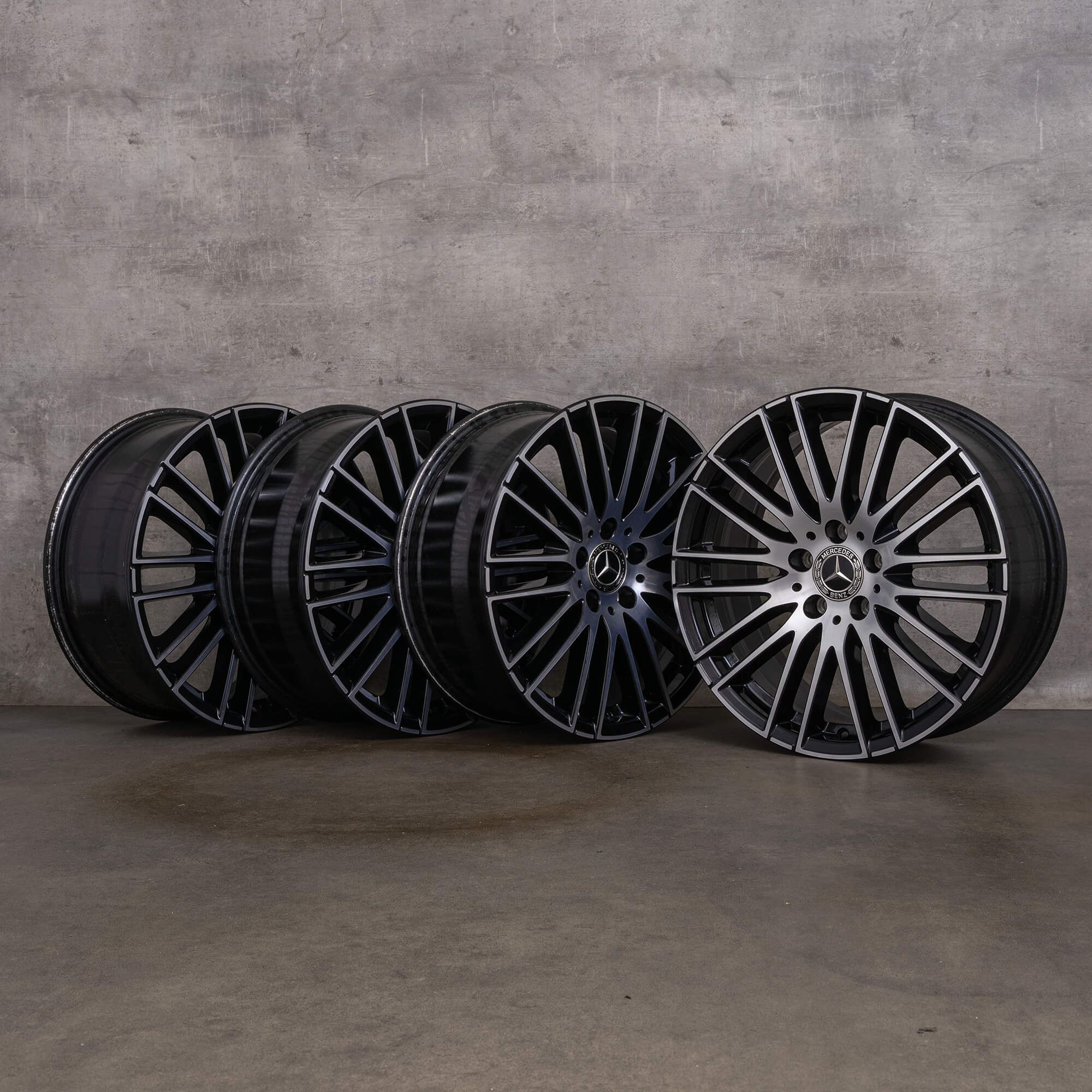Llantas originales Mercedes Benz Clase C 18 pulgadas W206 S206 A2064014900 negro pulido
