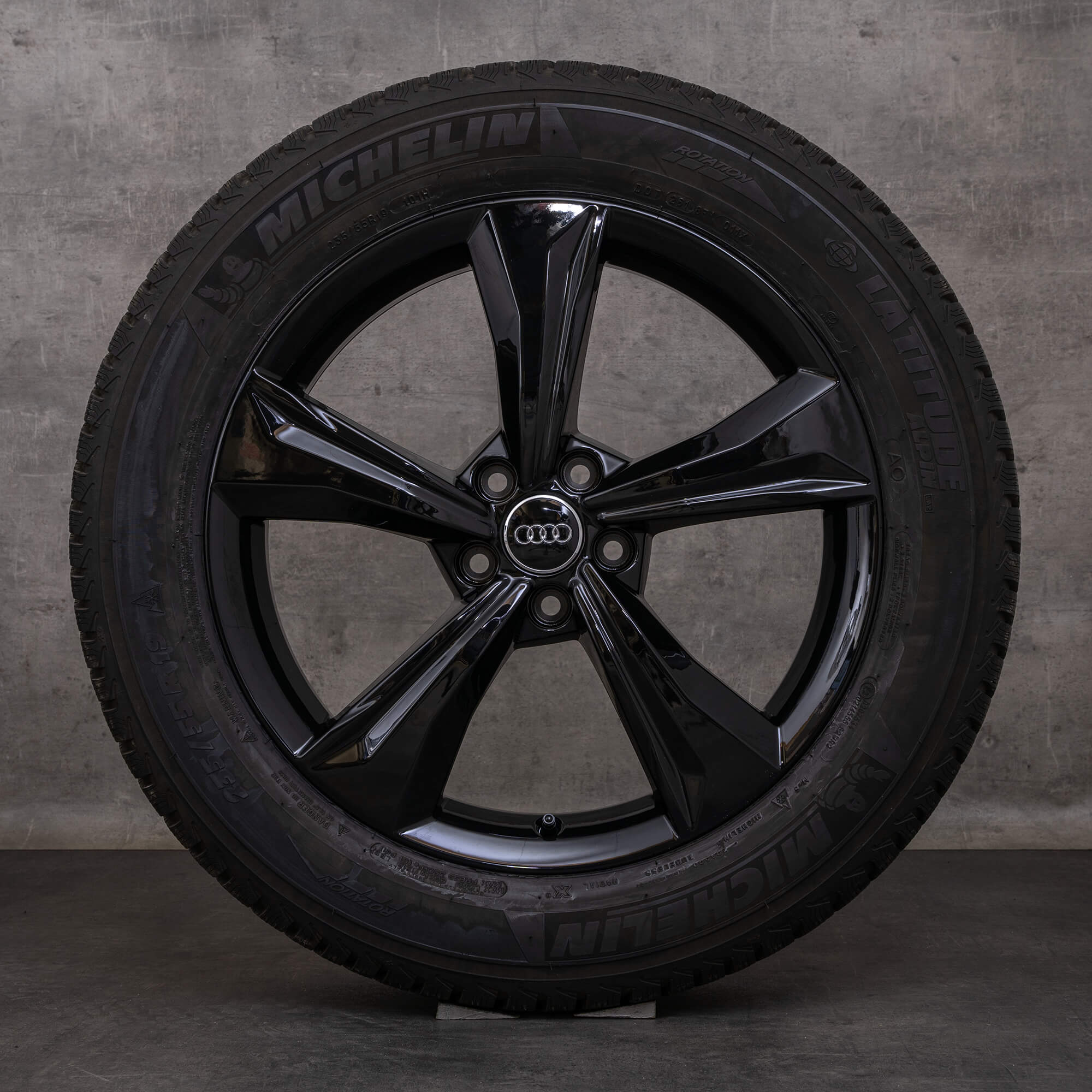 OEM Audi Q5 SQ5 snow tire packages 19 inch FY rims 80A601025K black glossy