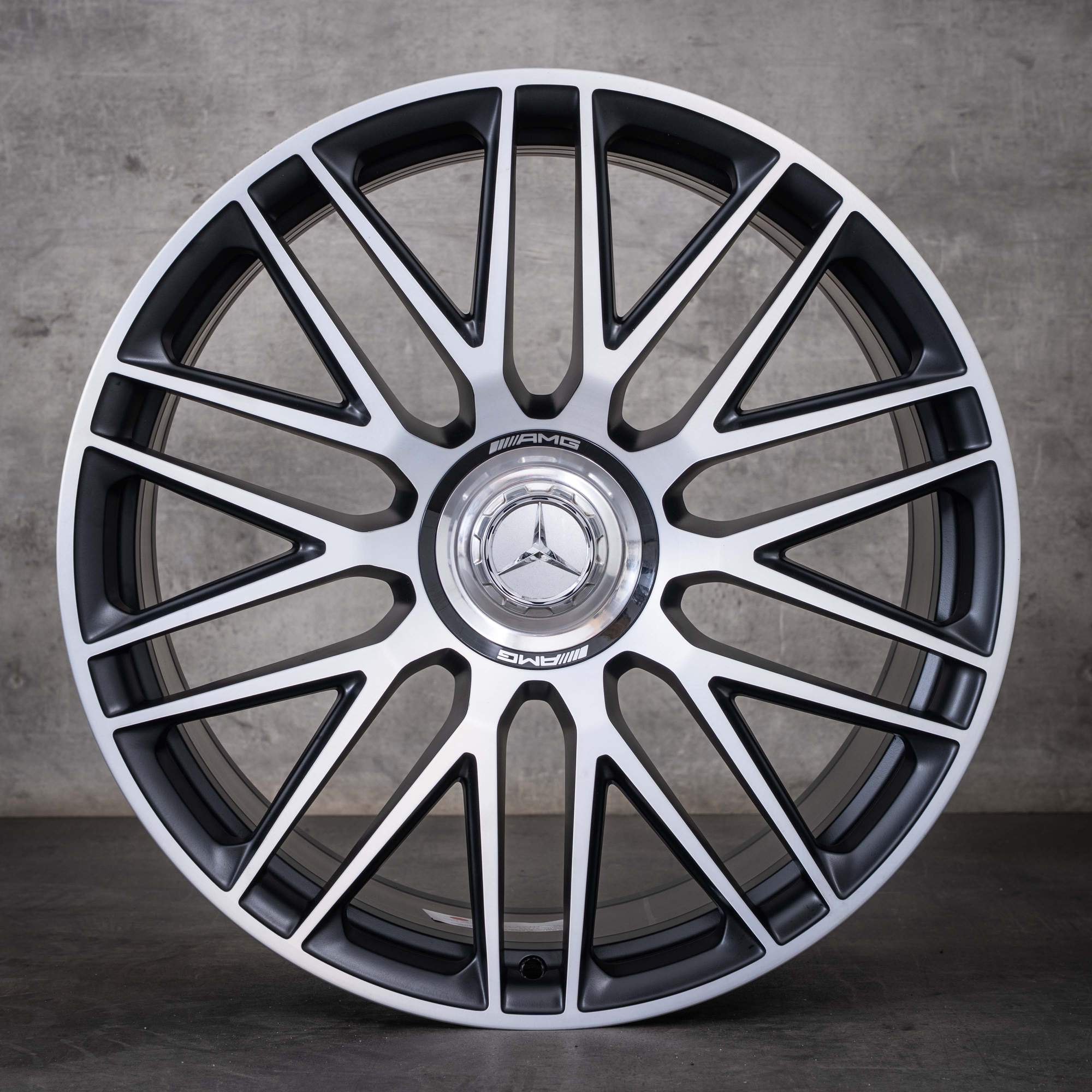 Originale Mercedes-Benz S-Klasse S 63 AMG E Performance-felger 21 tommer V223 A2234012300 A2234012400 matt svart, frontpolert