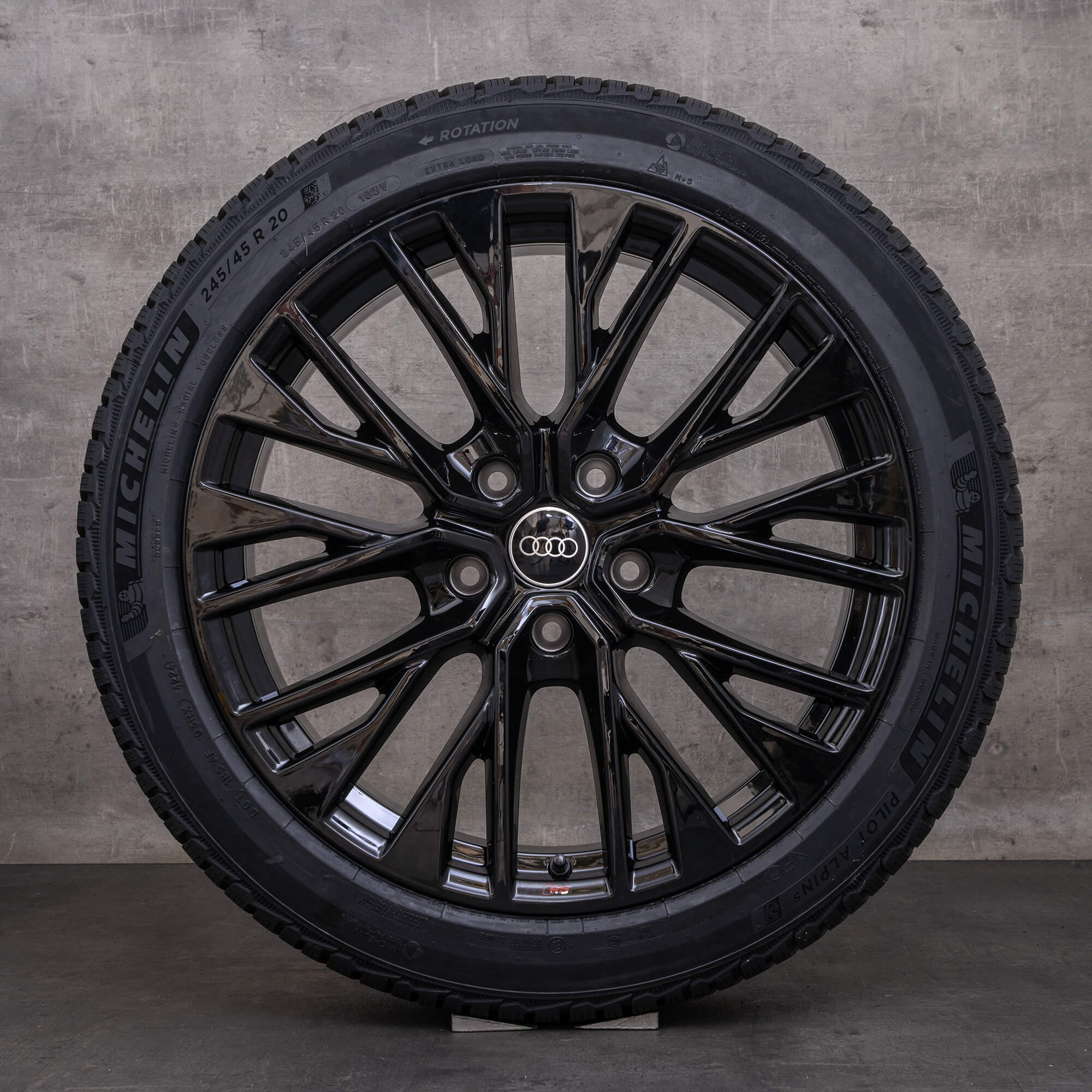 Oryginalne koła zimowe do Audi e-tron GT felgi 20 cali FW 4J3601025CE 4J3601025CF czarne na wysoki połysk NOWE