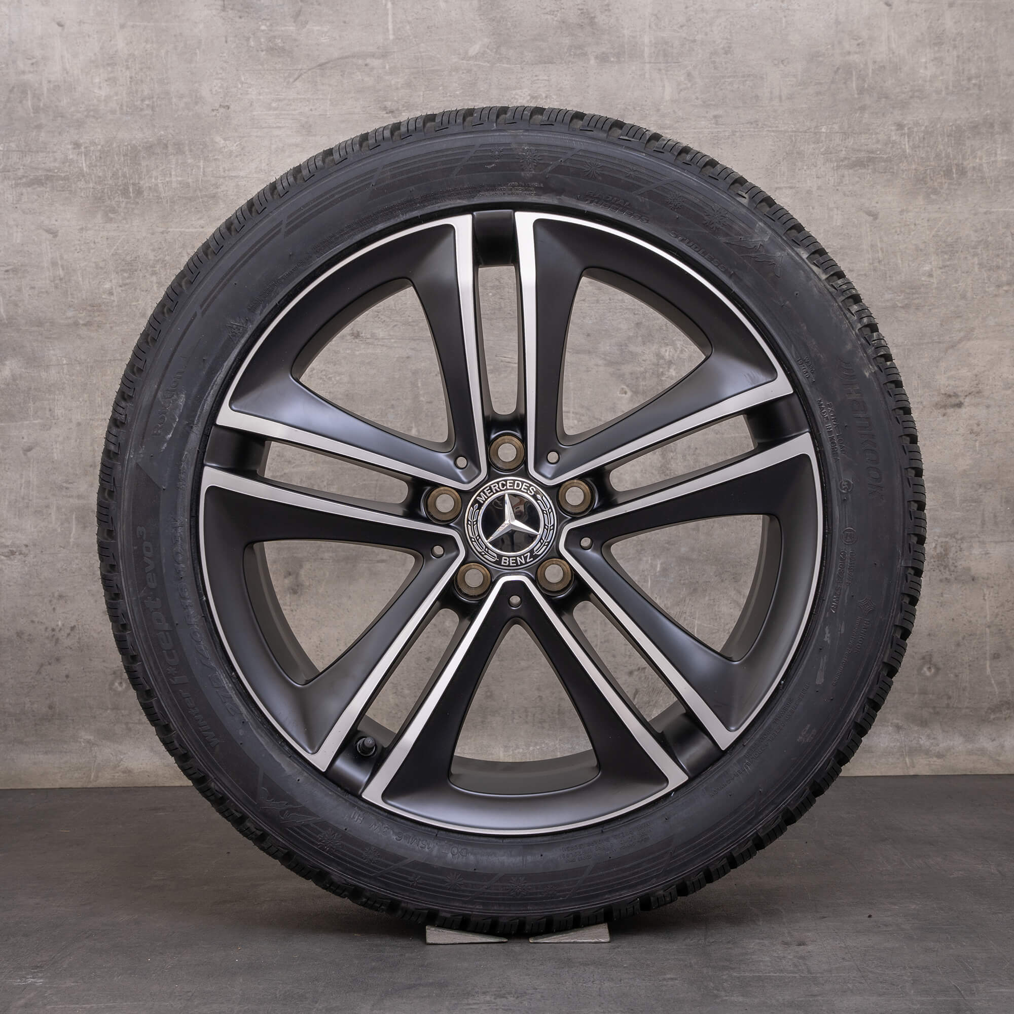 Orijinal Mercedes Benz CLS Winterrder 18 inç C257 Coupe jantlar A2574010100 A2574010200 siyah saten kaplama