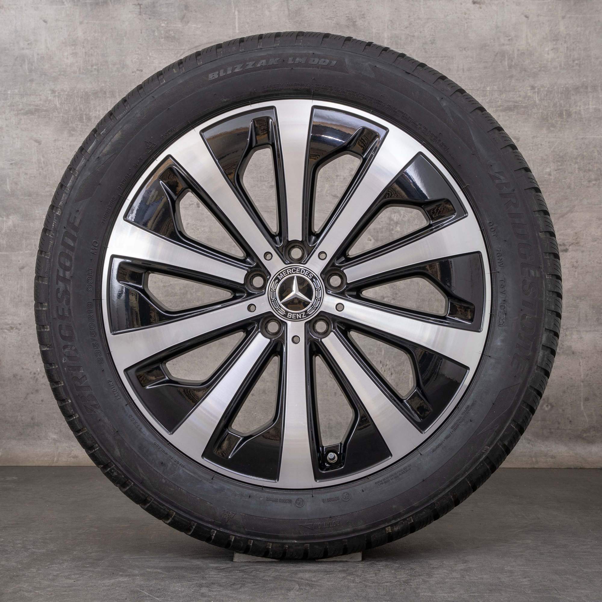 Alkuperäiset Mercedes Benz GLA GLB talvirenkaat 19 tuuman H247 X247 vanteet A2474013100 musta kiillotettu käännetty
