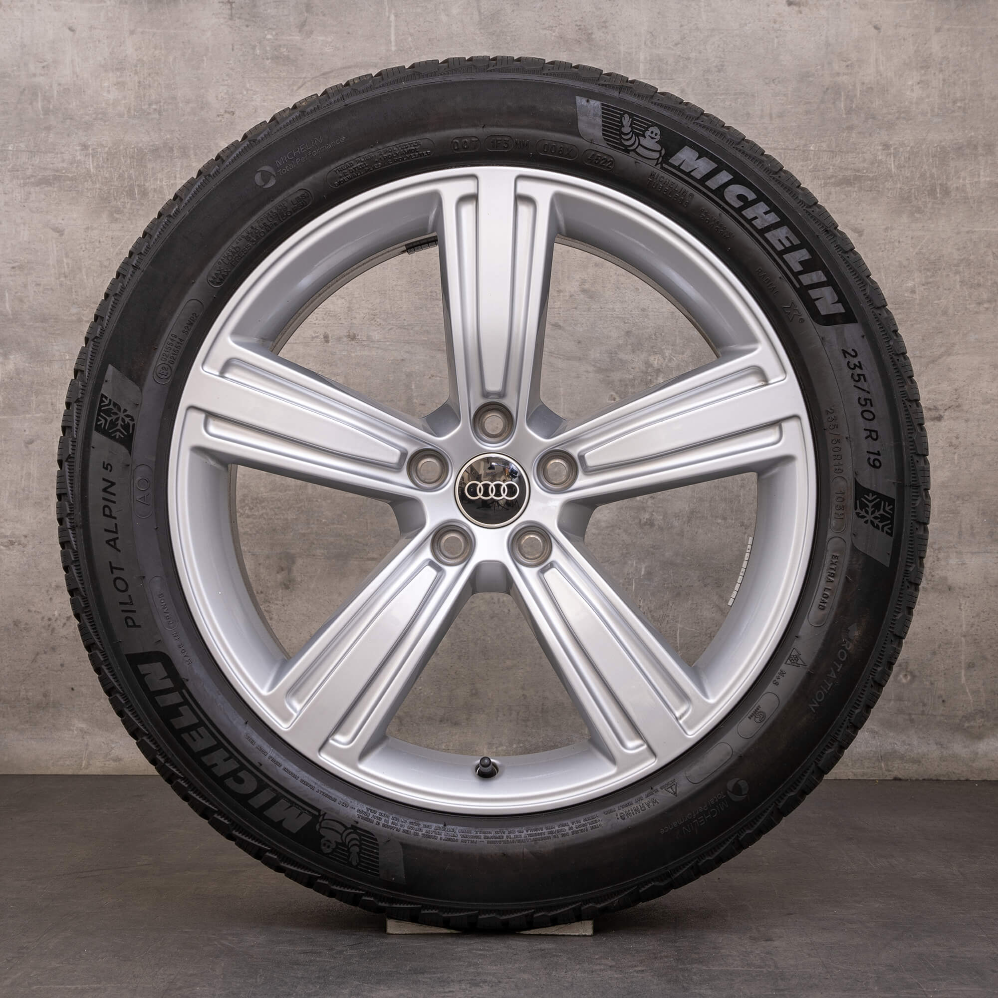 Oryginał Audi A8 S8 koła zimowe 19 cali 4N D5 felgi 4N0601025J srebrne błyszczące