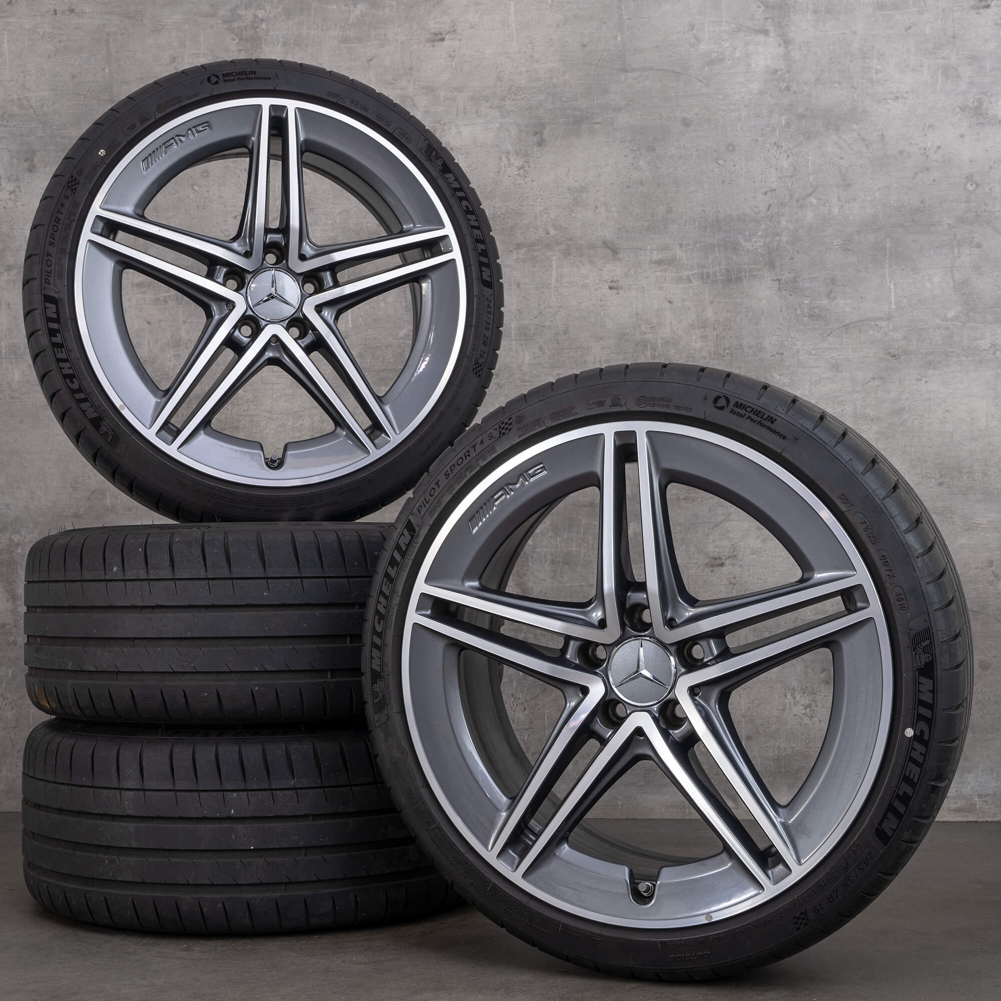 CLA45 AMG 純正ホイール 19インチ　245/35R19 ET 46 メルセデス・ベンツAMG純正GLA45用AMG純正5ダブルスポークアルミ