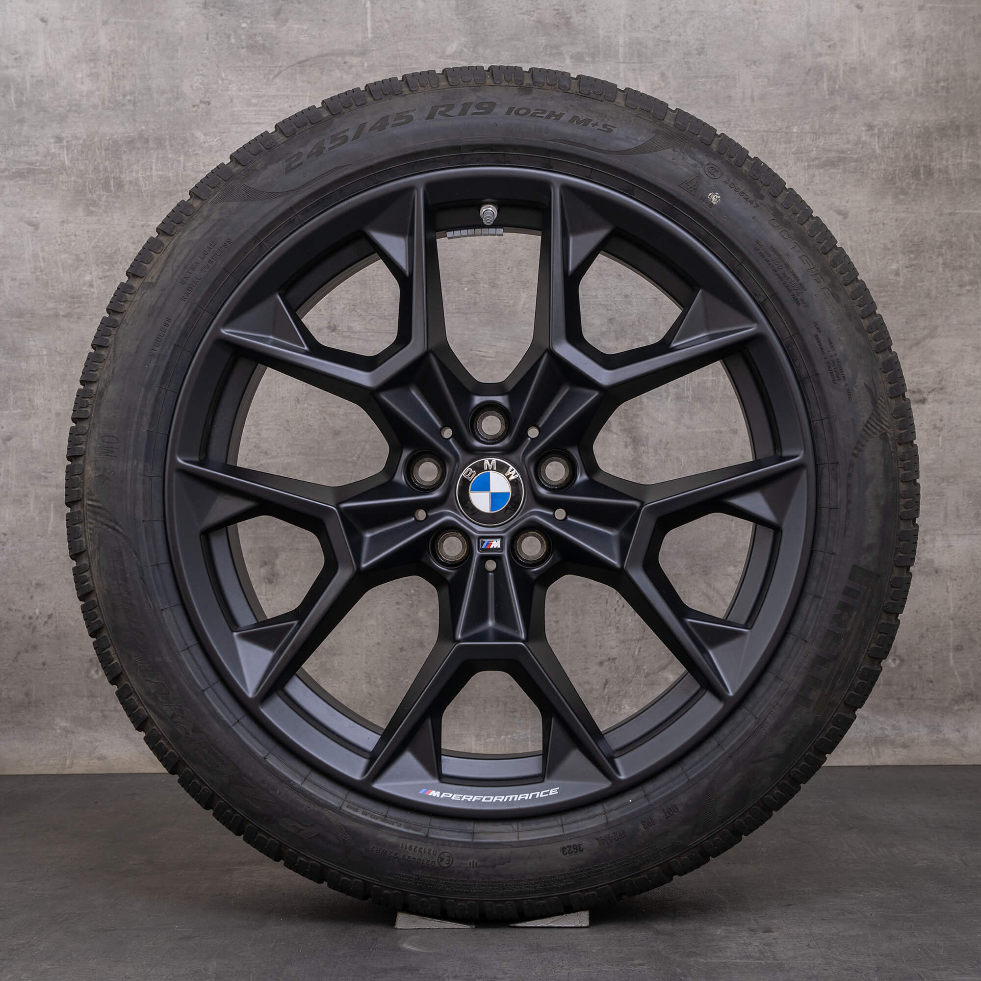 Original BMW 5er i5 Winterräder 19 Zoll G60 G61 Felgen Styling 942 M 5A324F4 5A324F5 schwarz matt