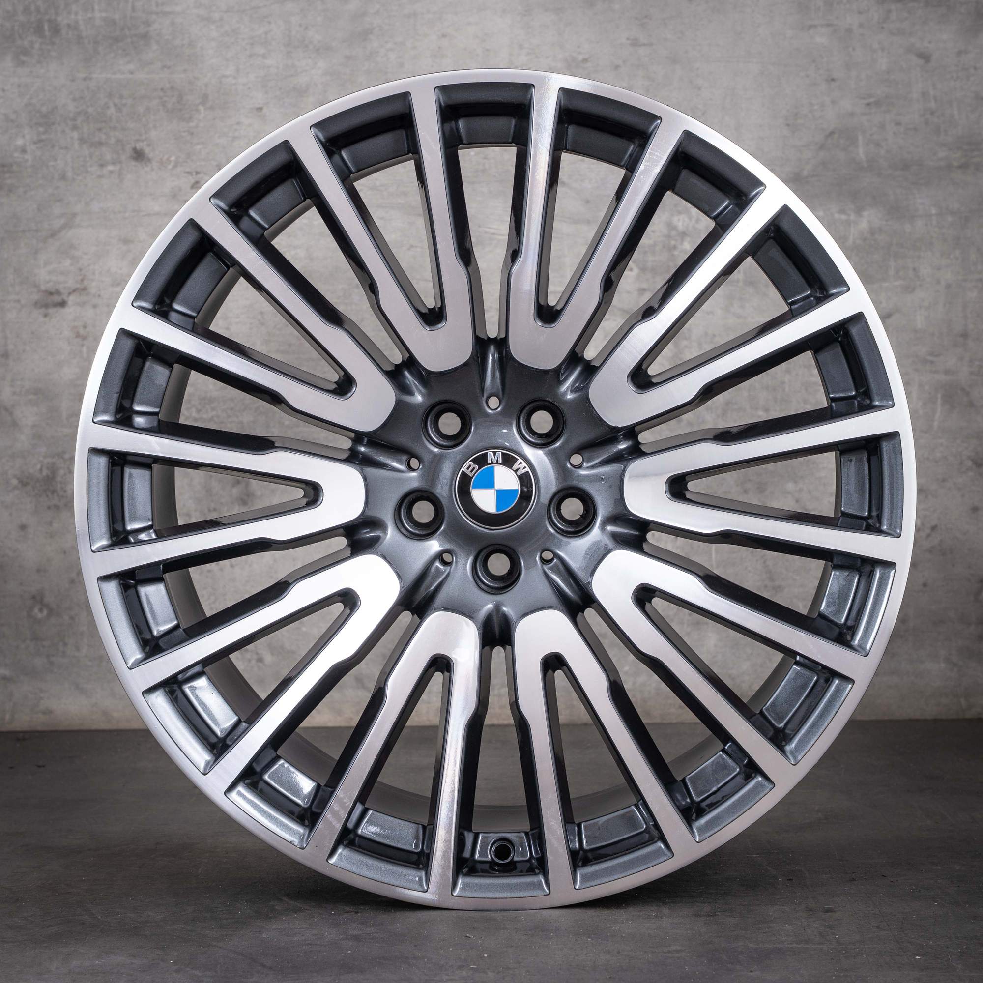 Oryginalne koła zimowe BMW serii 6 i Serii 7 21 cali felgi GT G32 G11 G12 stylizacja 629 6863112 6863113 kolor orbit grey diamond cut