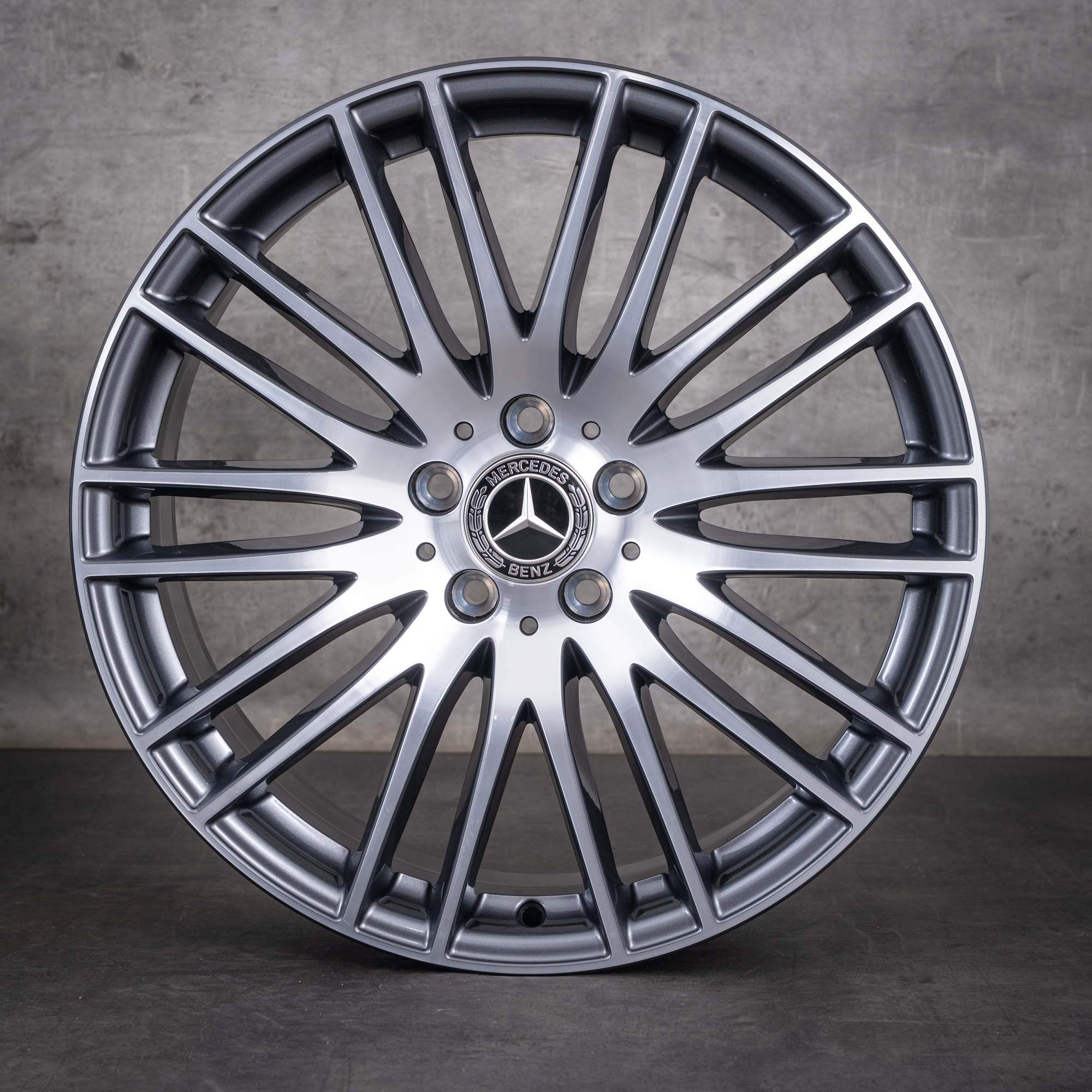 OEM Mercedes-Benz GLC 19inch rims X254 C254 A2544014900 Himalaya Gray Front diamond cut NEW