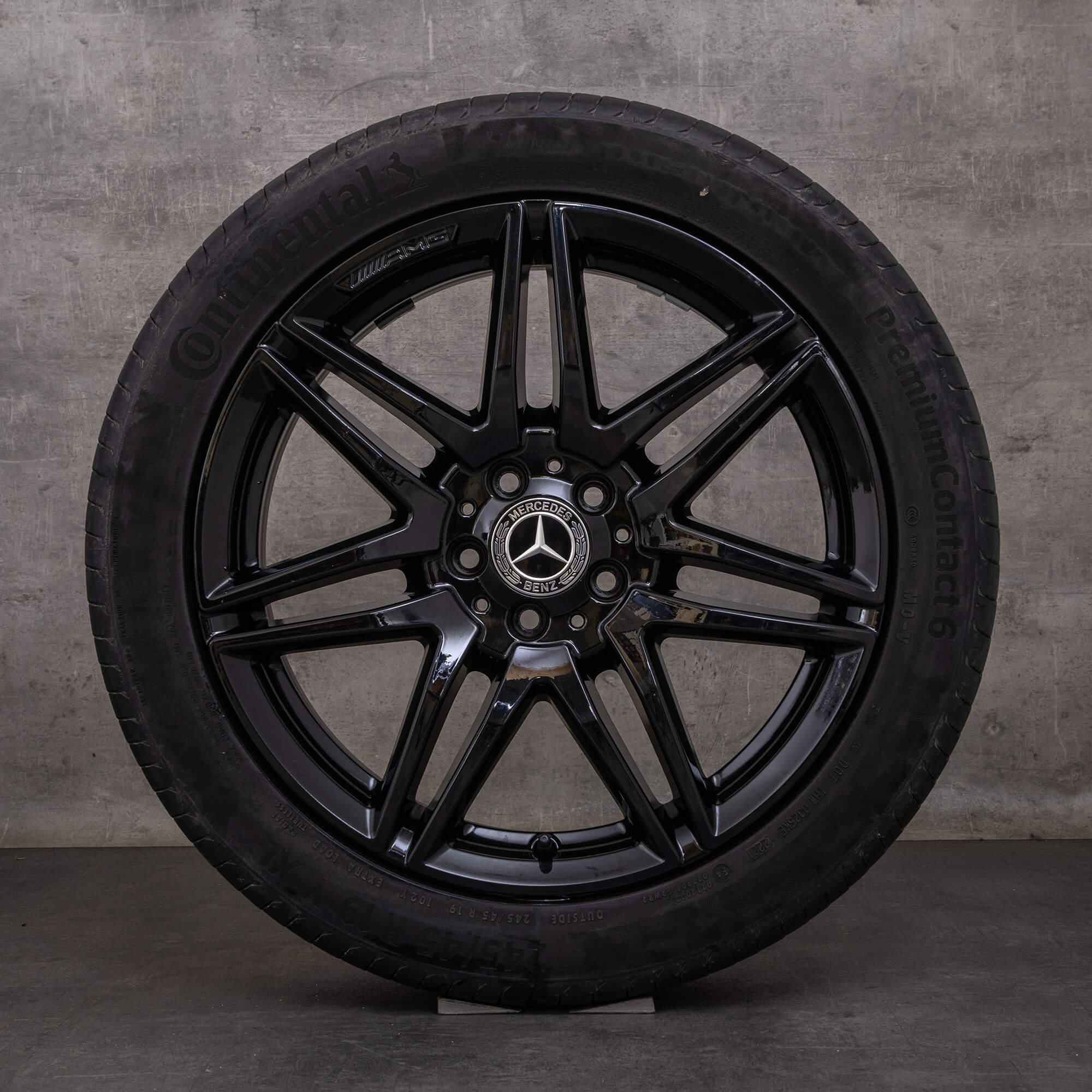 Original Mercedes Benz V-Class AMG ráfky na auto 19" W447 Vito letní kola A4474015100 černá lesklá