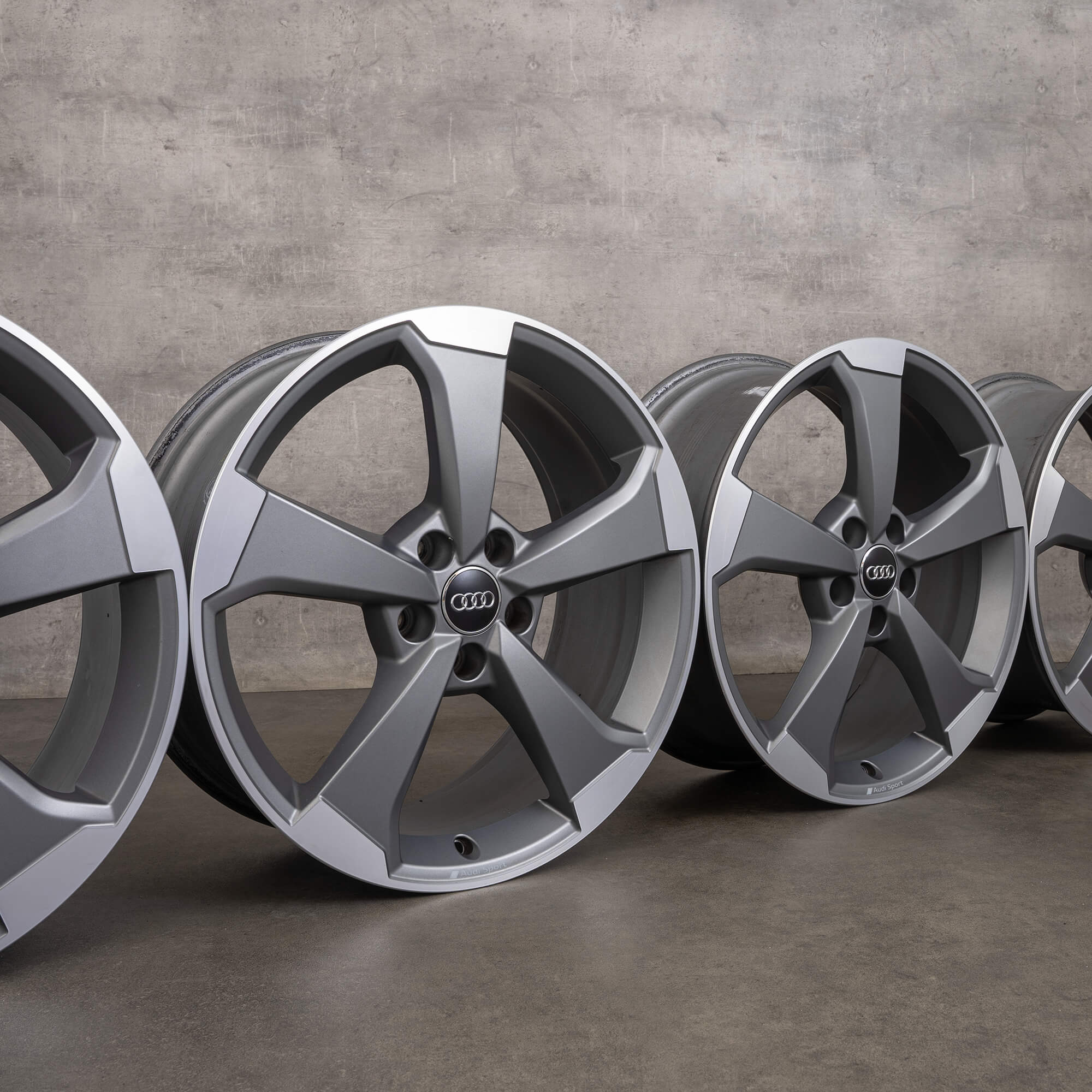 Originale Audi A3 S3 RS3 8V 19 Zoll Felgen 8V0601025FA Alufelgen Rotor