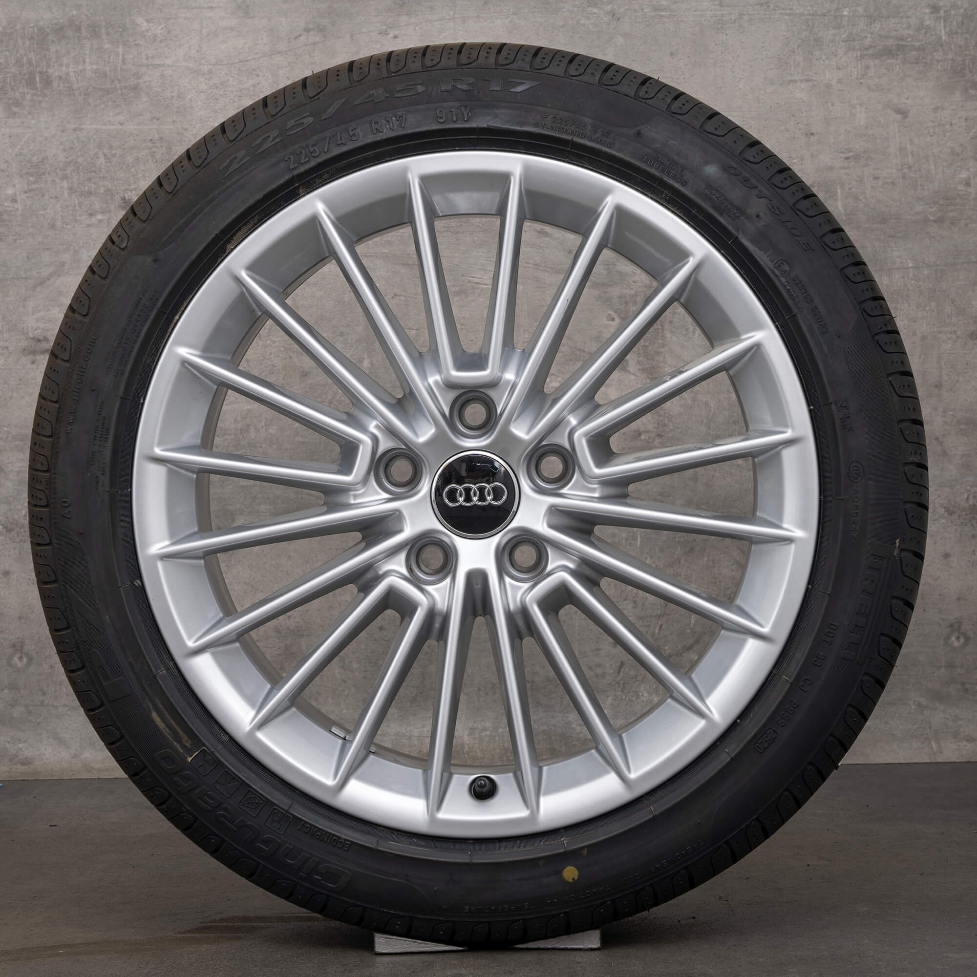 Audi 17 pouces jantes A3 S3 8Y pneus été roues complètes été S line NOUVEAU