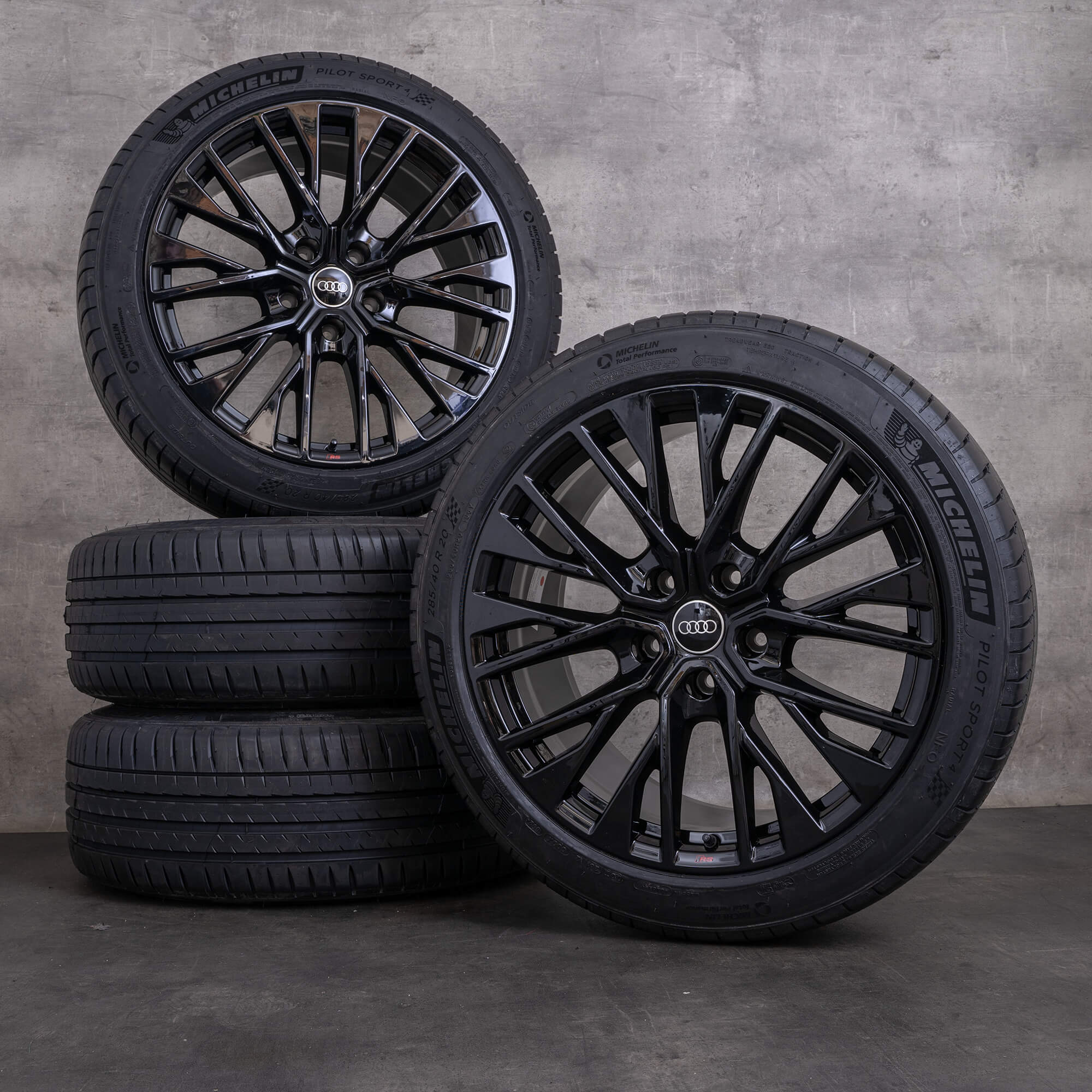 Original Audi e-tron GT fälgar / fälg 20 tum FW sommarhjul 4J3601025CE 4J3601025CF svart högglans NY