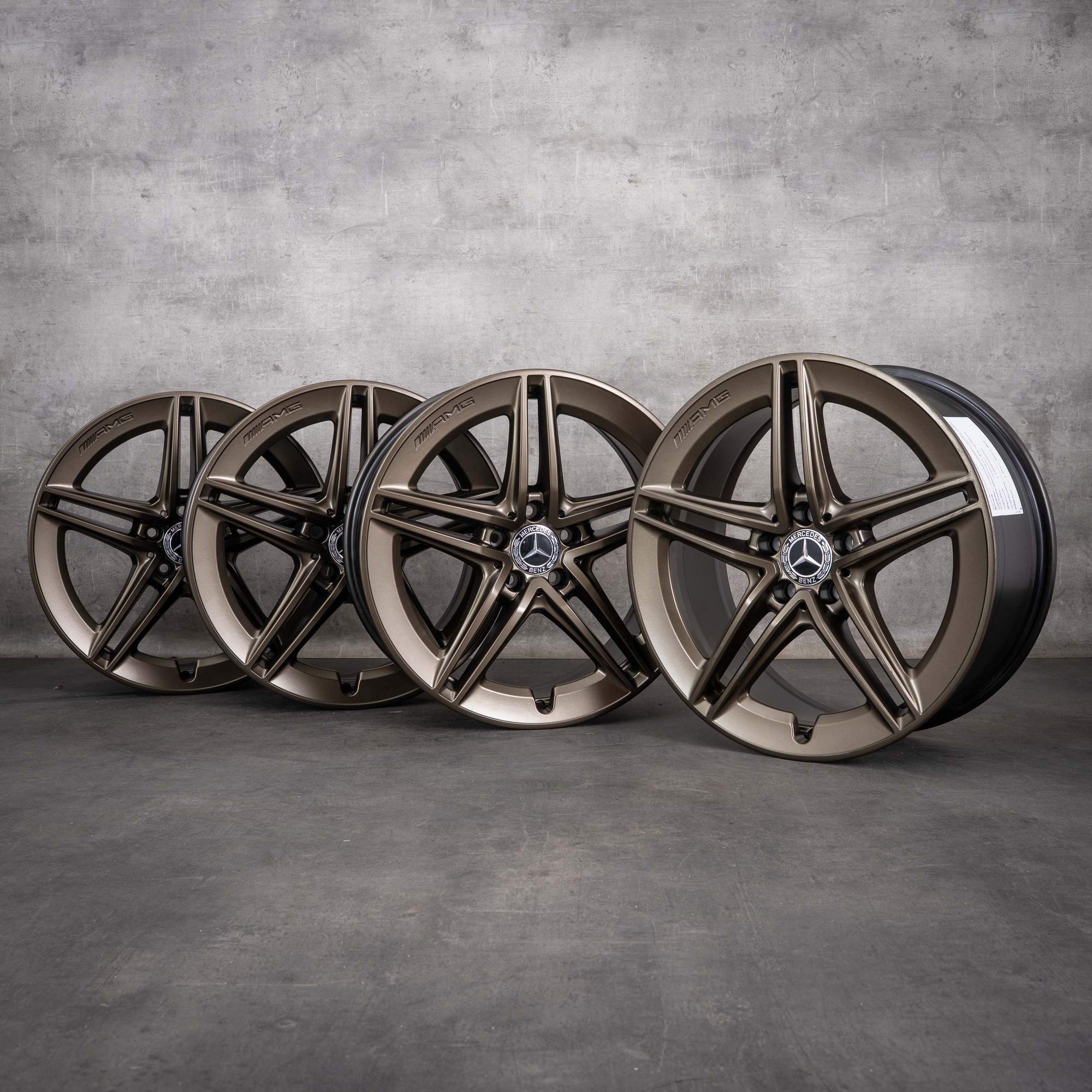 Originální disky Mercedes-Benz Třídy A A 45 CLA 45 AMG 19 palců W177 X118 C118 A1774012300 matná bronzová