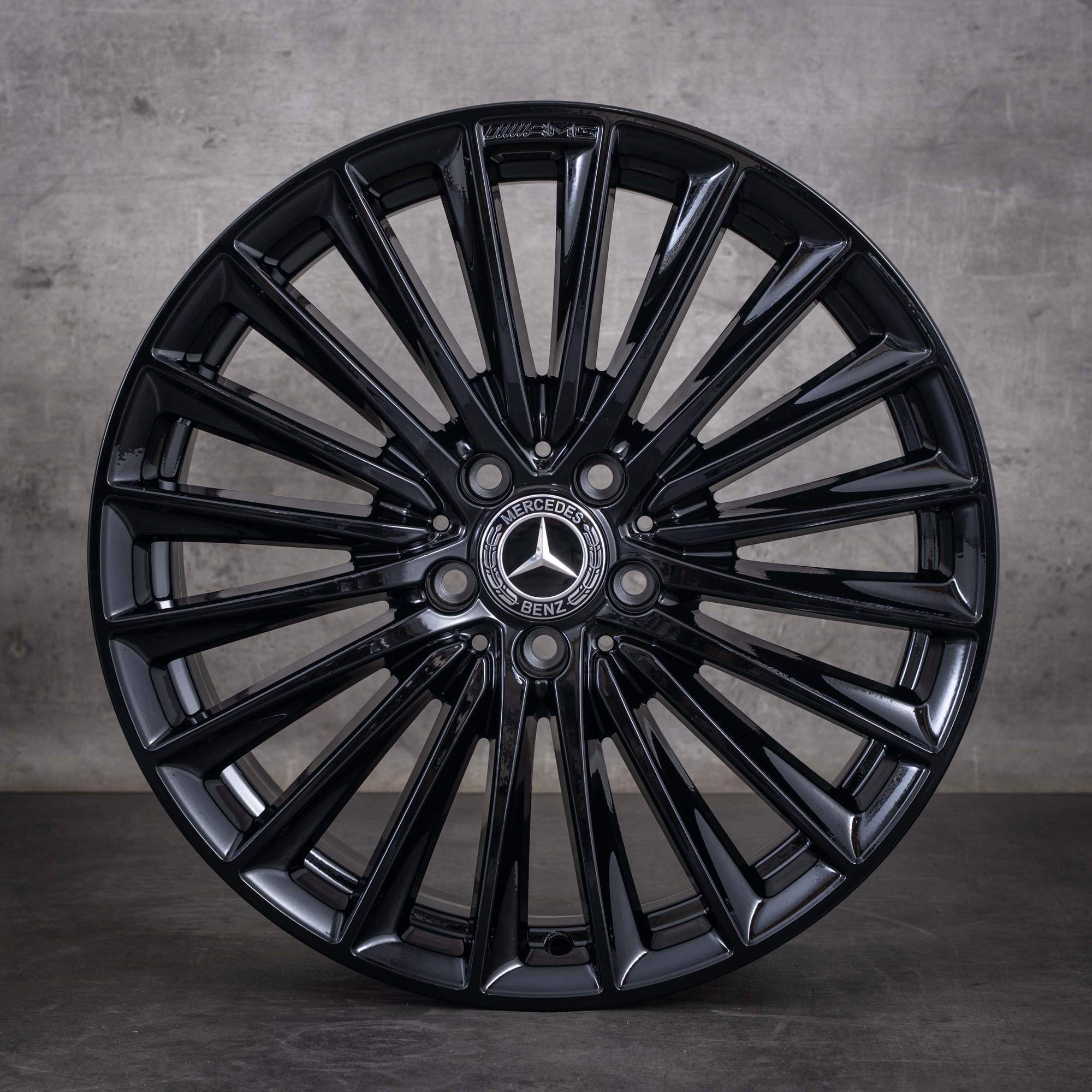 Alkuperäiset Mercedes-Benz C-sarjan AMG-vanteet 19 tuumaa W206 S206 A2064011900 A2064012000 kiiltävä musta UUDET